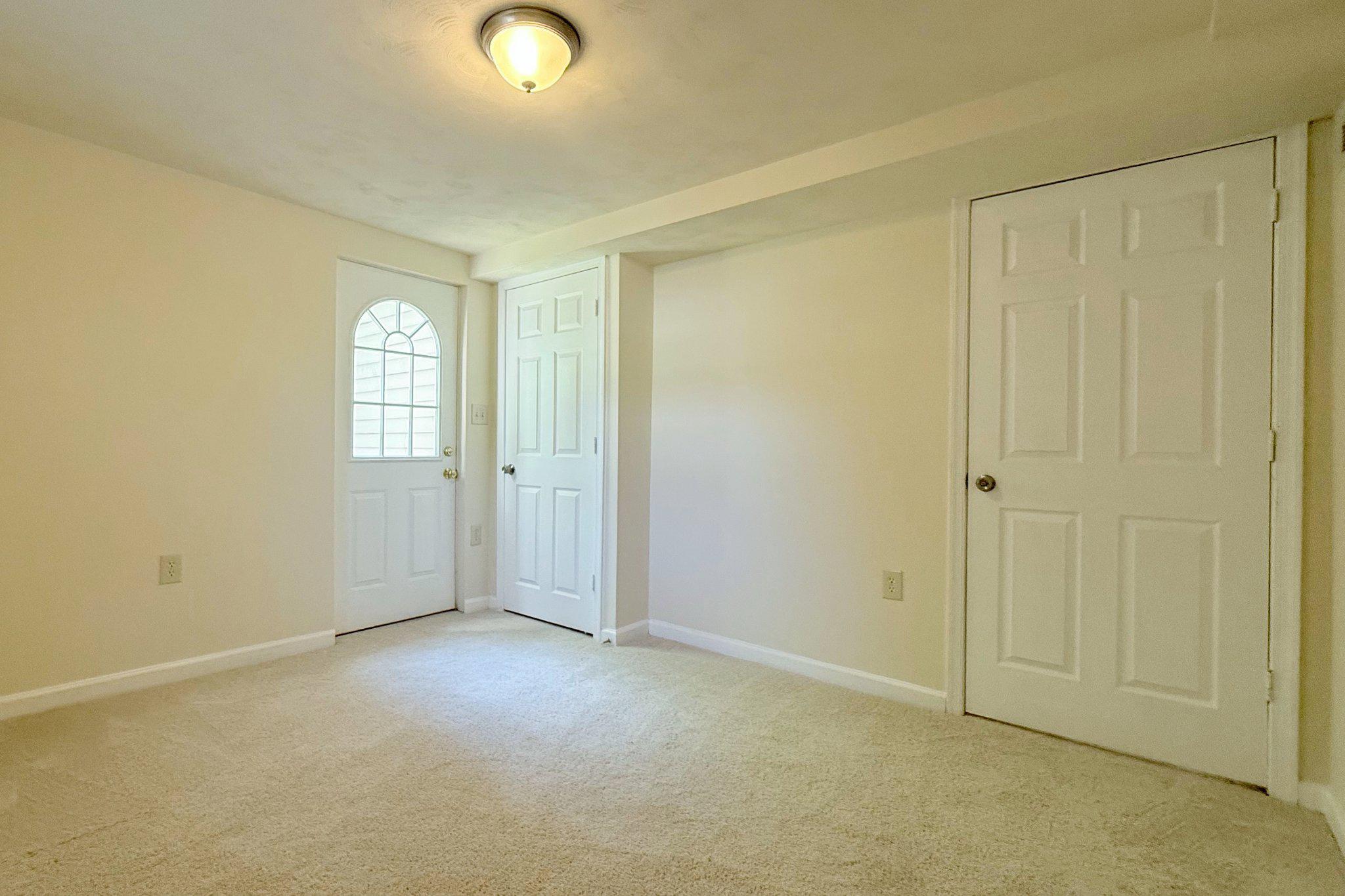 VIENNA WOODS - Residential