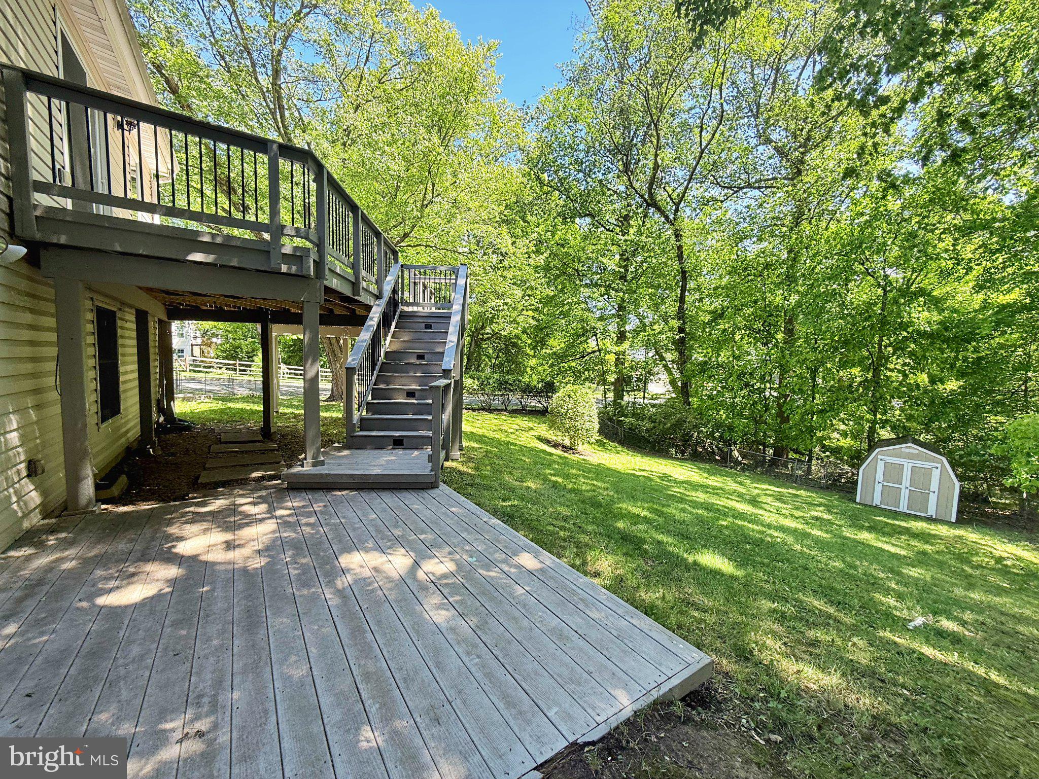VIENNA WOODS - Residential