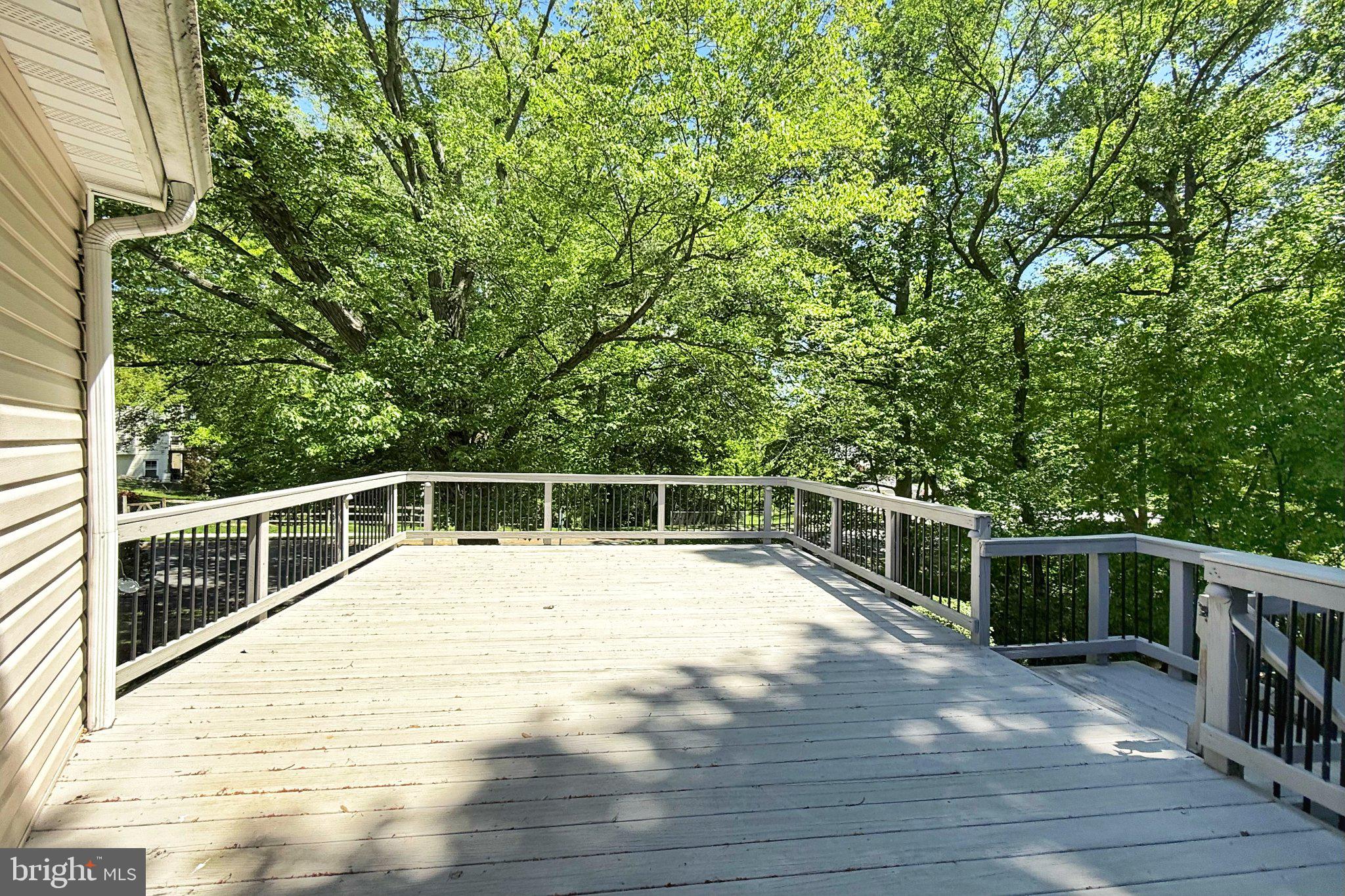 VIENNA WOODS - Residential