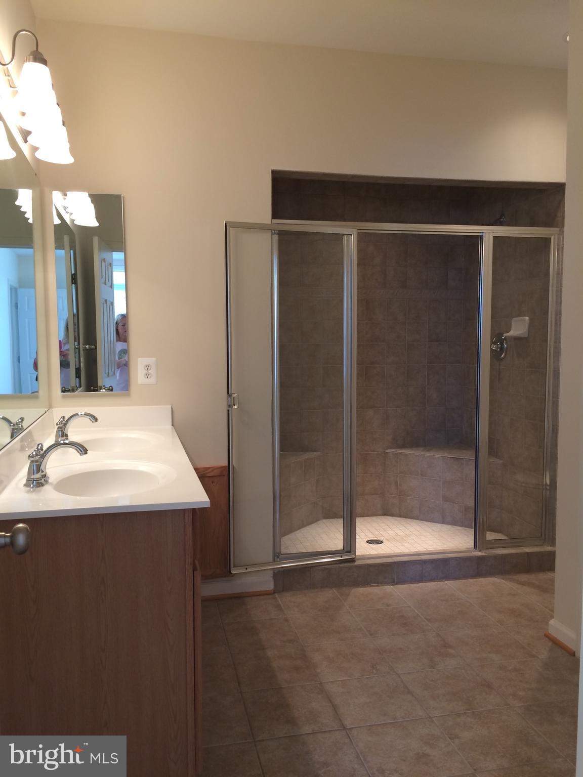 POTOMAC CLUB - Residential Lease