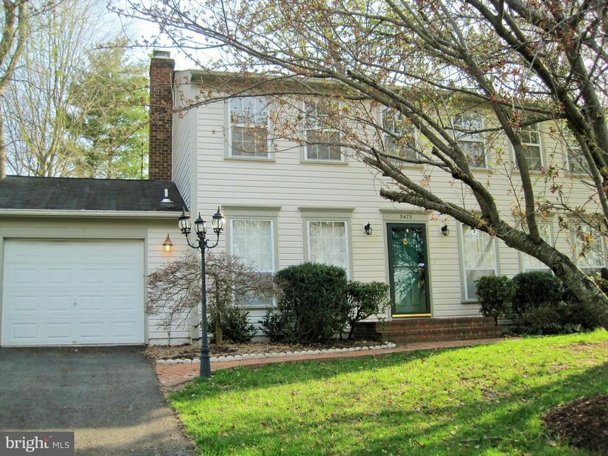 Beautiful 4 bedroom, 3.5 home in Lake Ridge (with room in basement that can be used as 5th bedroom/NTC). Avail. now! Pets case-by-case with $350 refundable pet deposit. Fully fenced back yard. Home has family room with wood-burning fireplace that leads to deck suitable for entertaining in back yard. Basement fully finished with large rec room, additional room, full bath + laundry room.