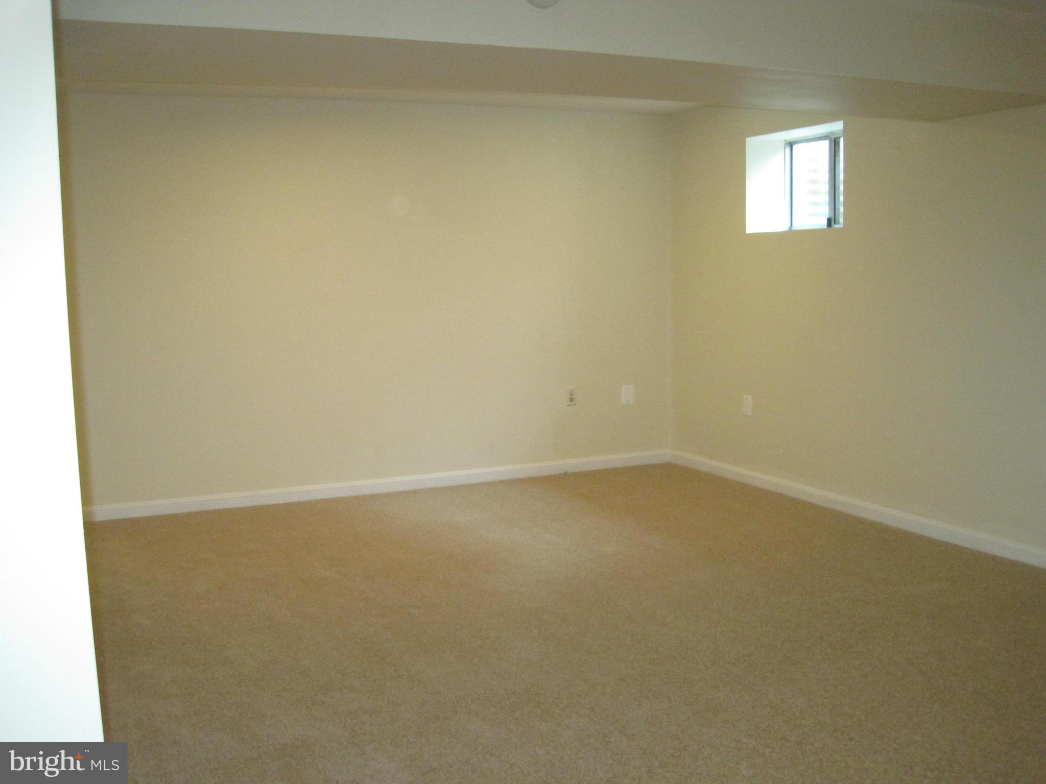 LAKE RIDGE - Residential Lease