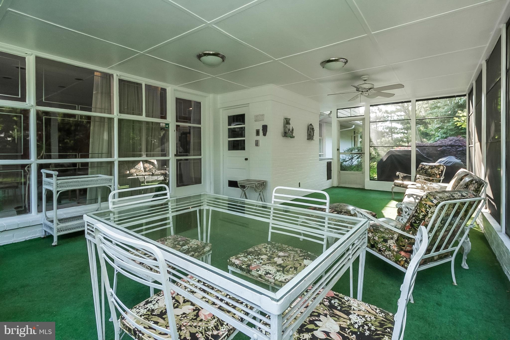 LONG MEADOW ESTATES - Residential