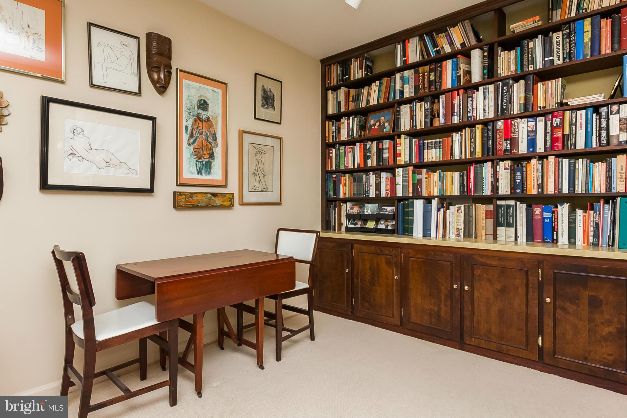 LONG MEADOW ESTATES - Residential