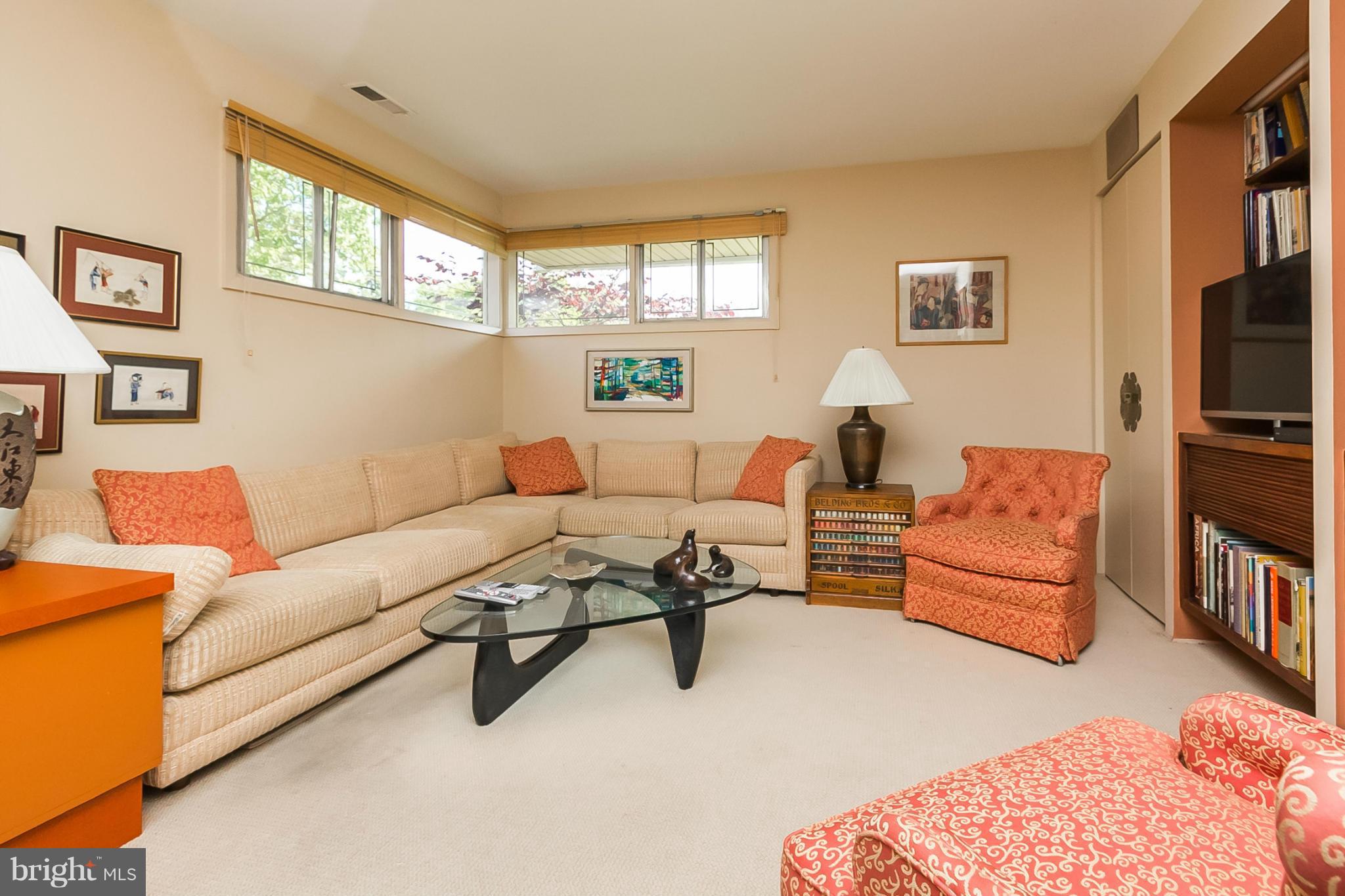 LONG MEADOW ESTATES - Residential