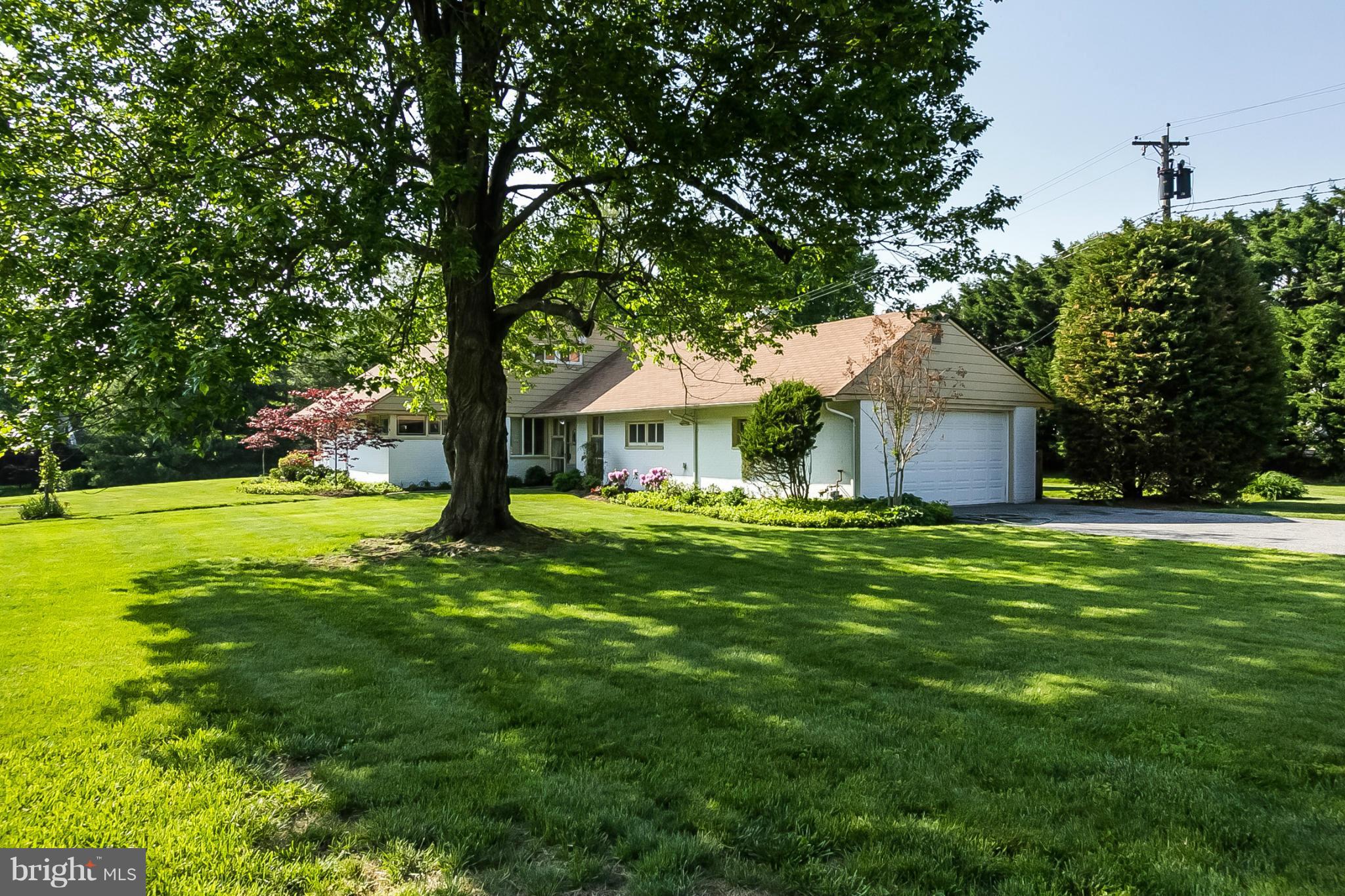 LONG MEADOW ESTATES - Residential