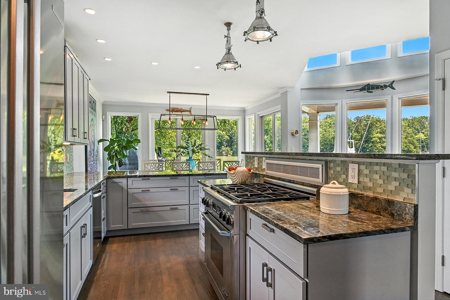 WIMBLEDON FARMS - Residential