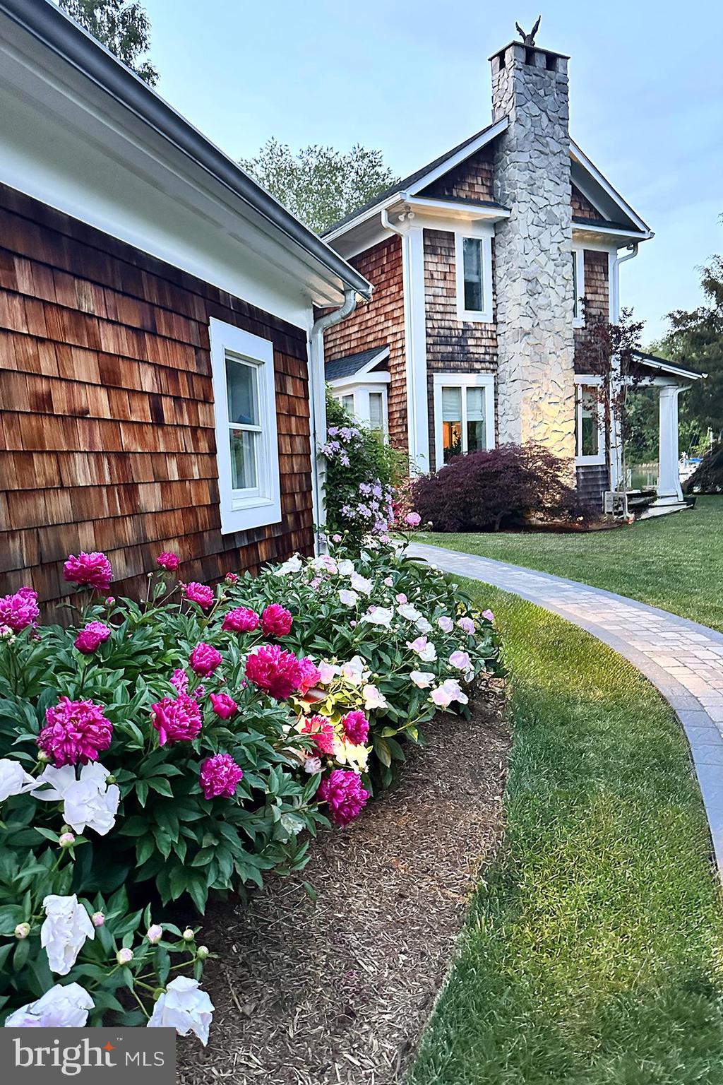 WIMBLEDON FARMS - Residential