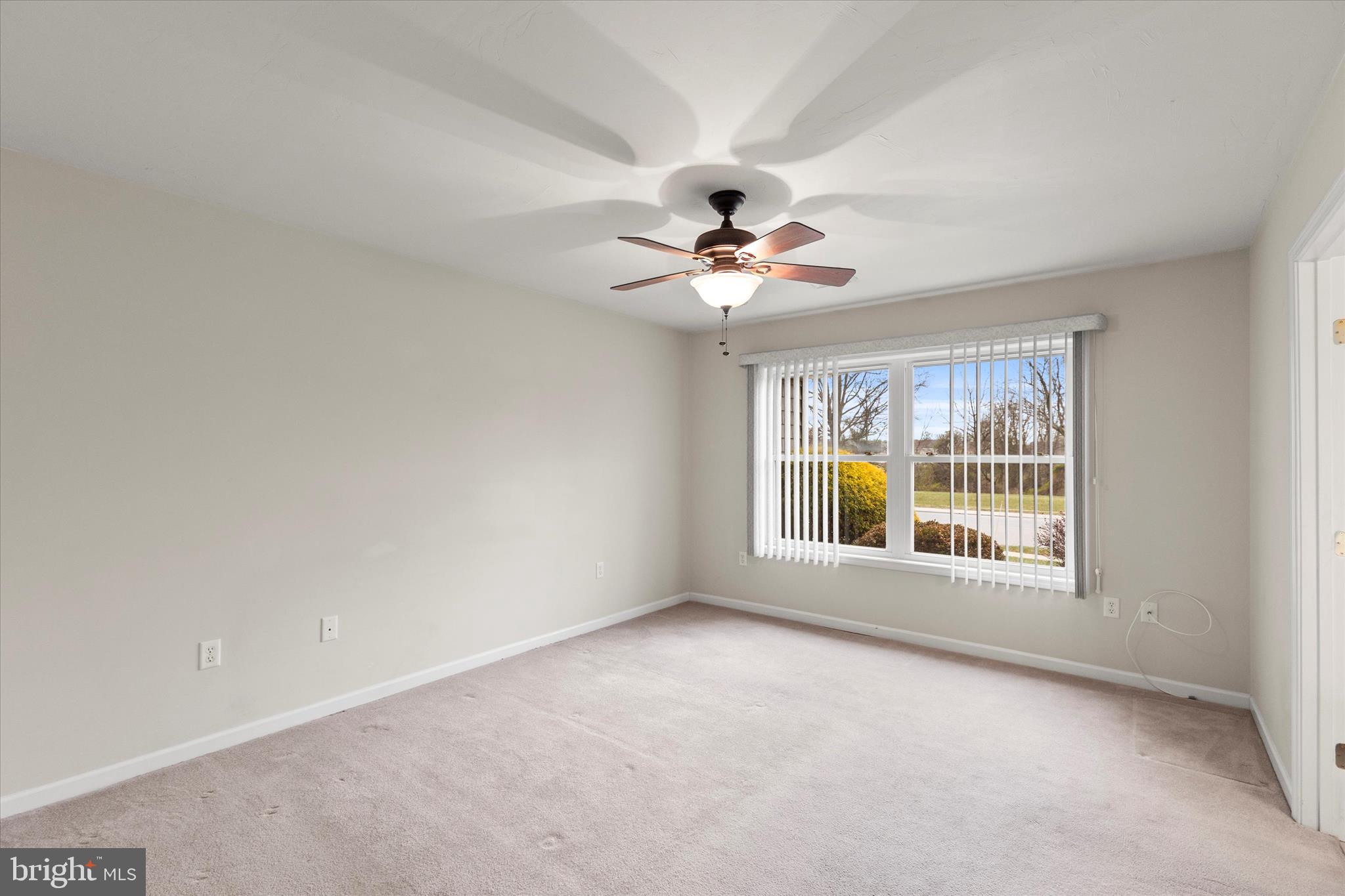 LAUREL MANOR - Residential