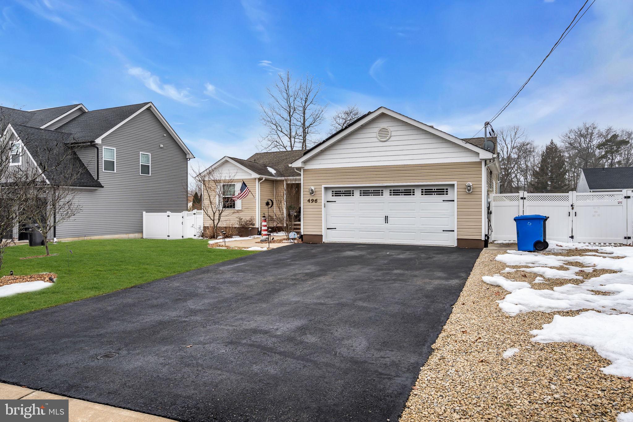 496 LIGHTHOUSE DRIVE