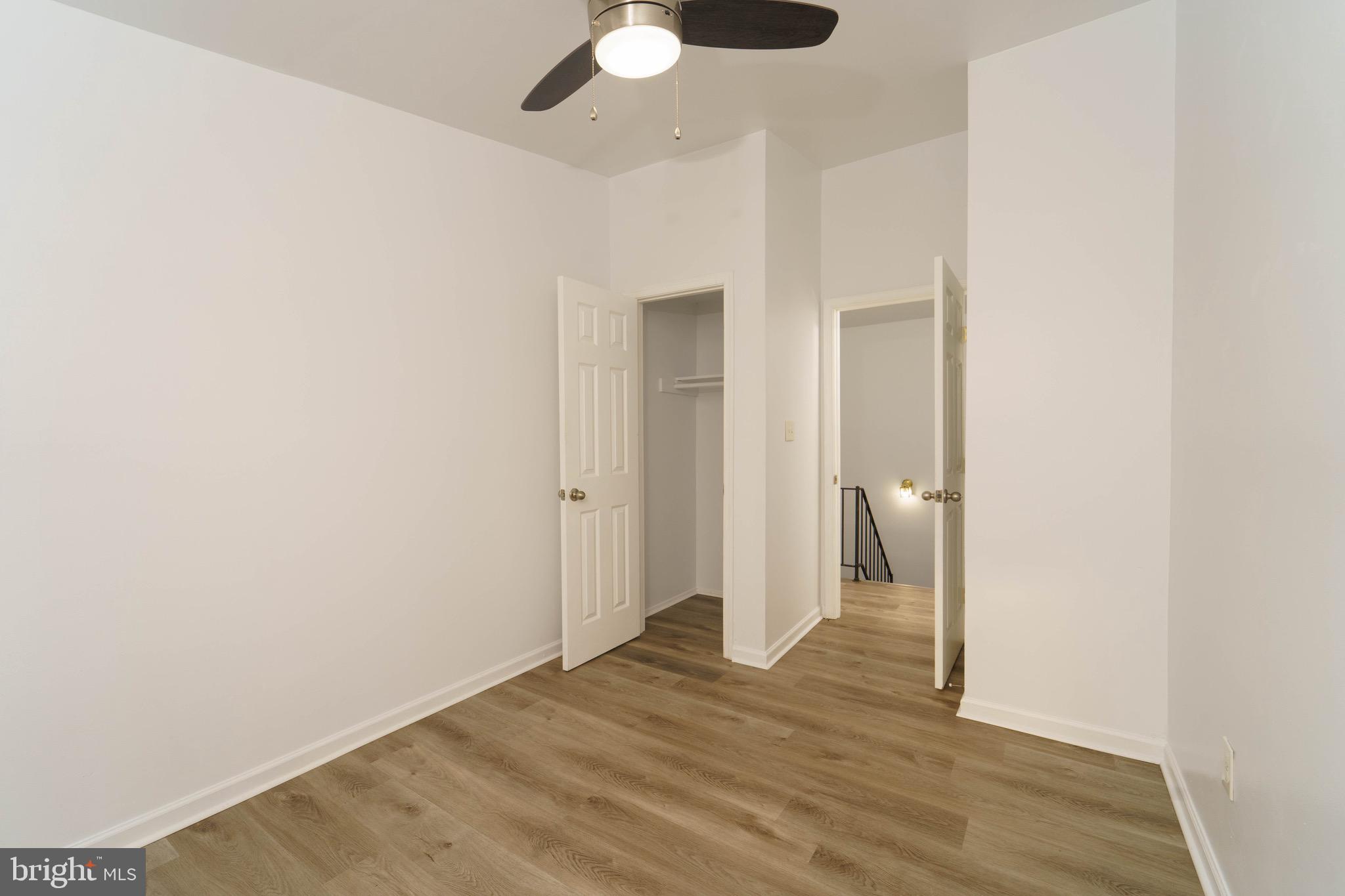 VILLAGE OF OAKLAND MILLS - Residential Lease