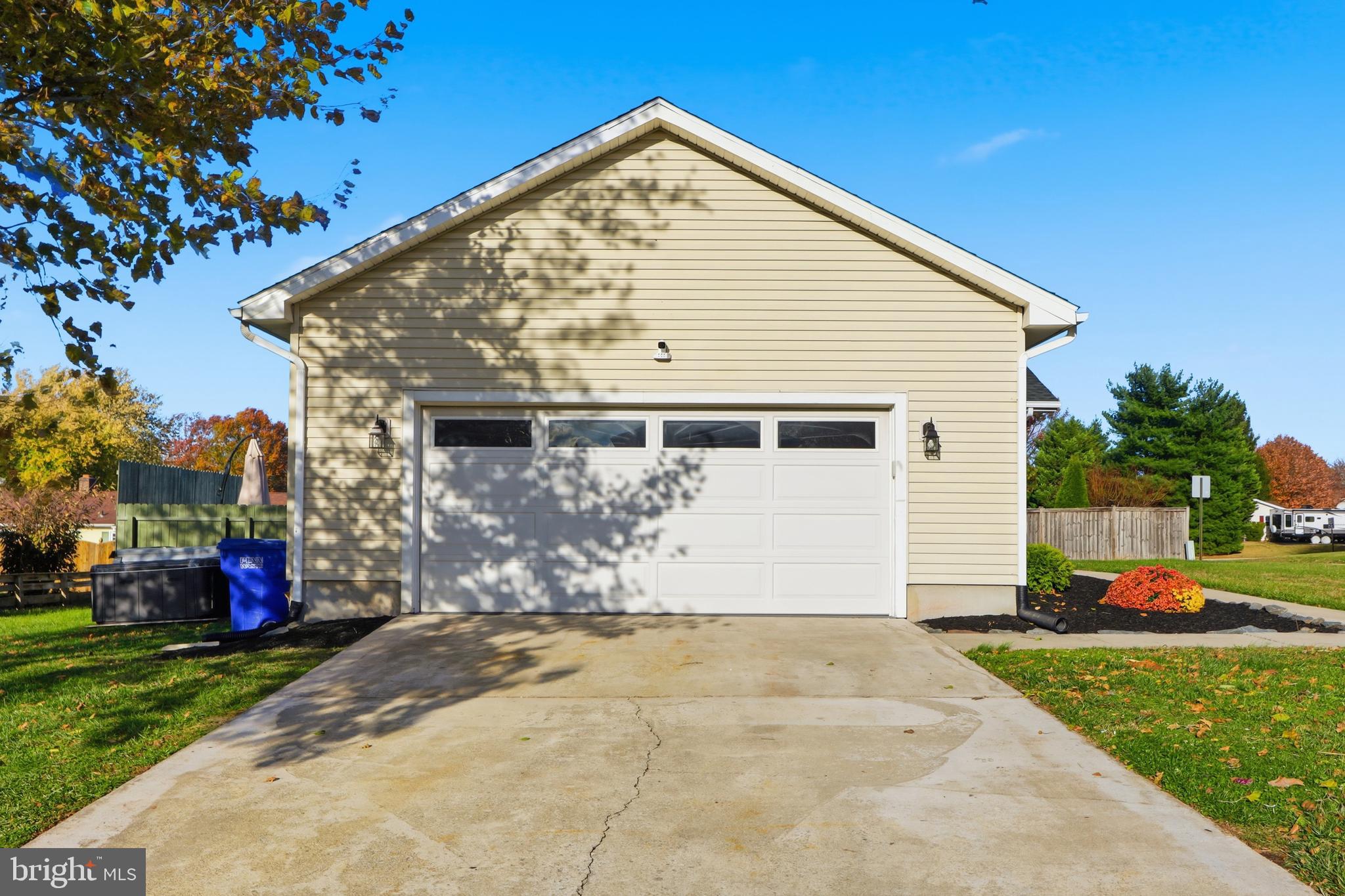 2611 ROCK CREEK DRIVE