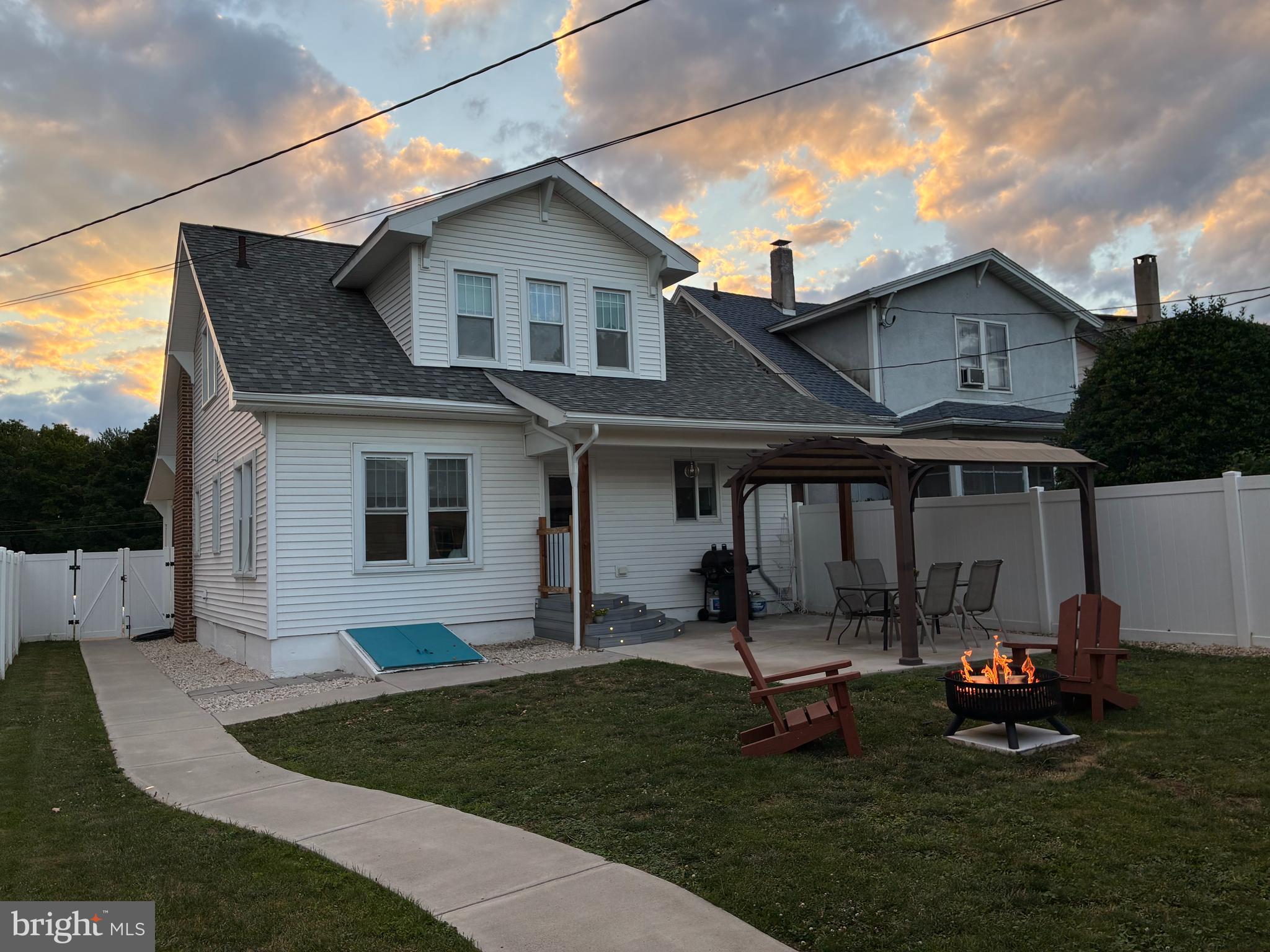 112 GRANDVIEW AVENUE