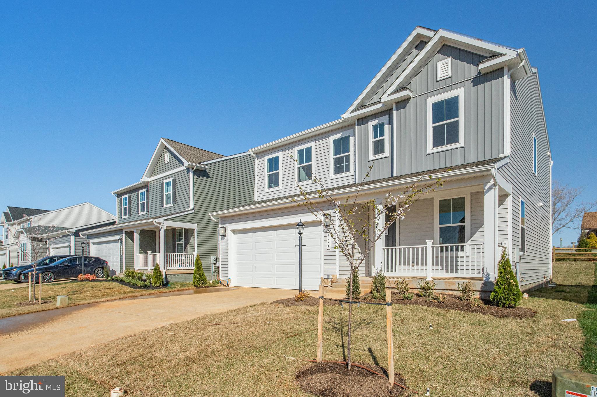 605 CLOVER LANE