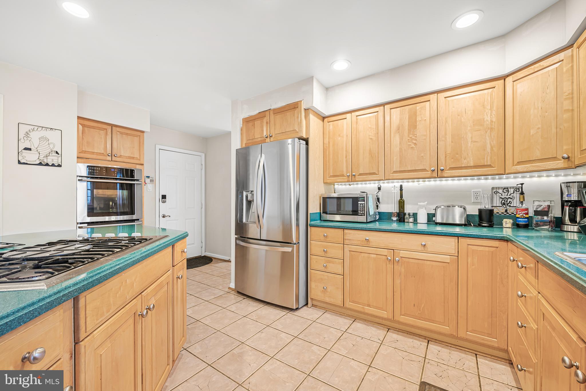 VILLAGE OF RIVER HILL - Residential