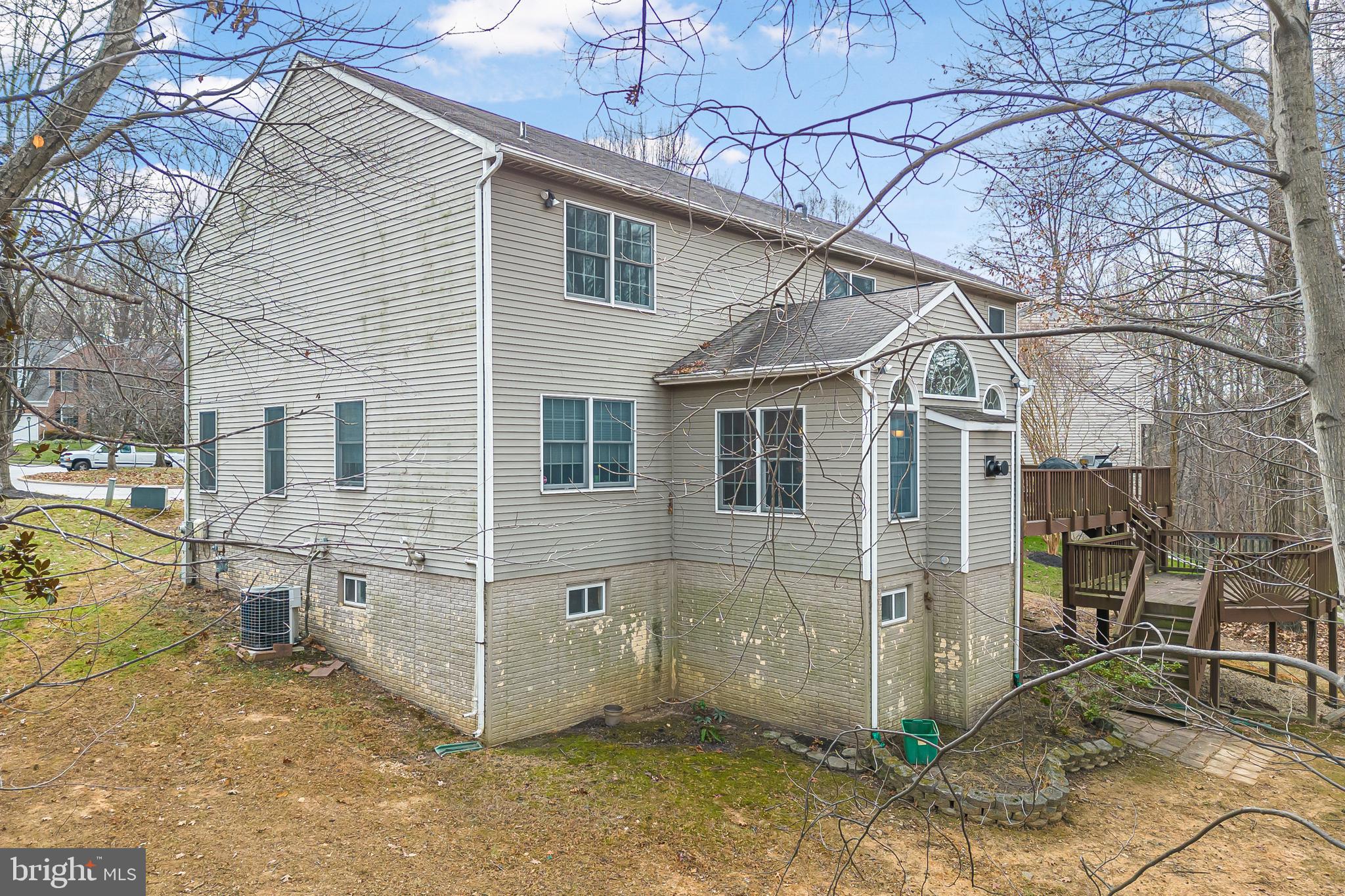 VILLAGE OF RIVER HILL - Residential