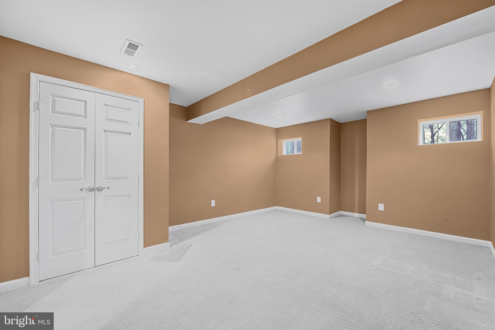 VILLAGE OF RIVER HILL - Residential