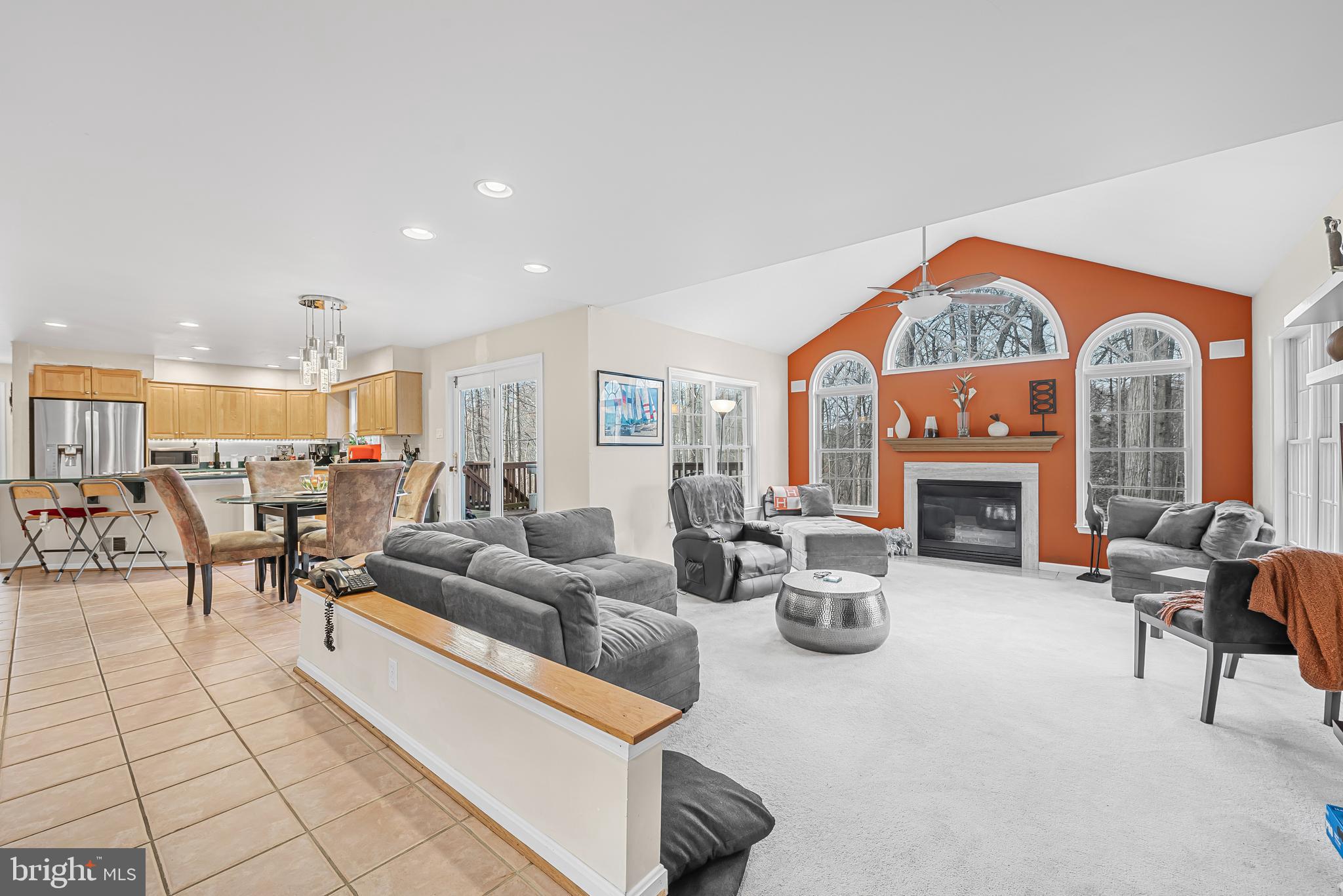 VILLAGE OF RIVER HILL - Residential