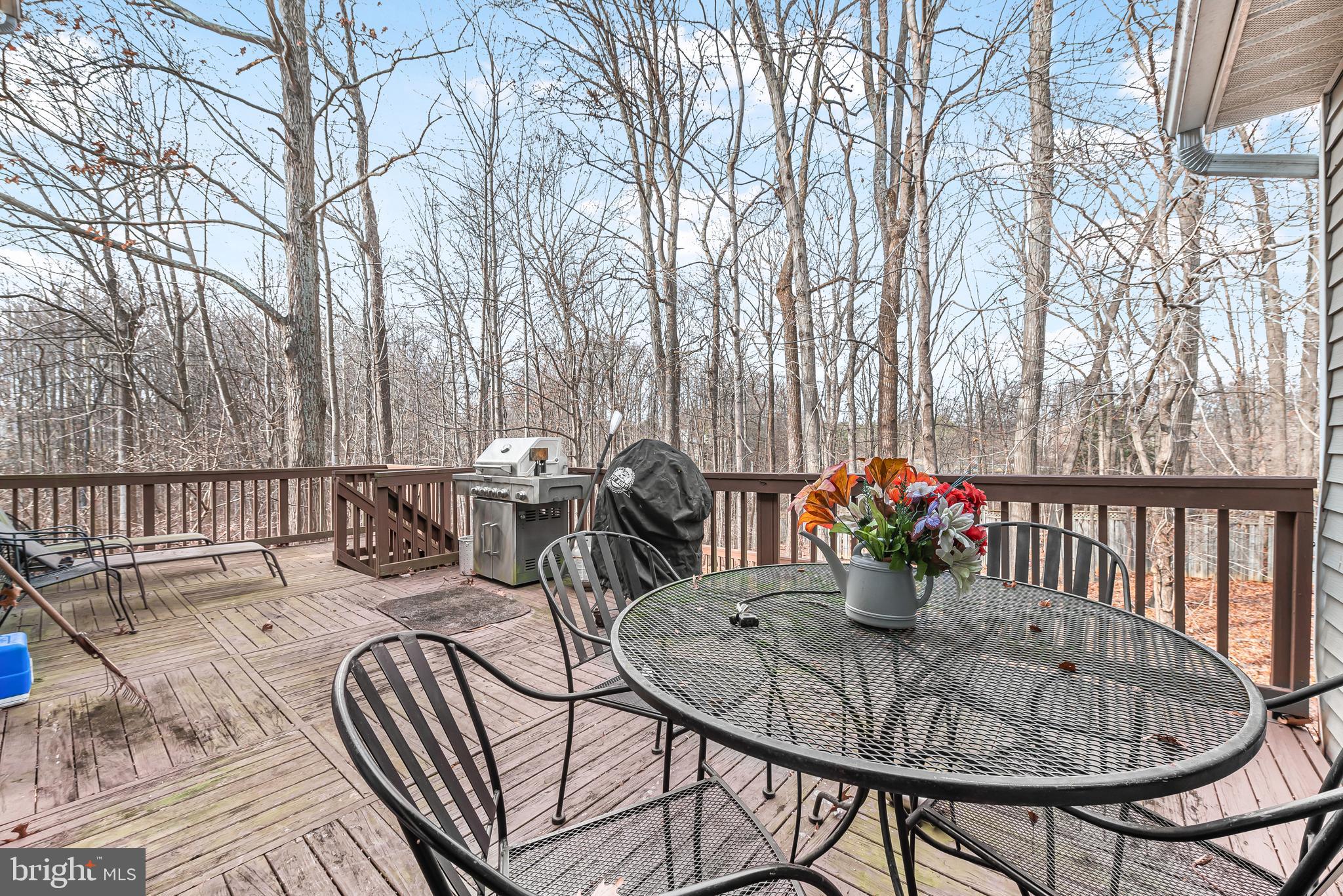 VILLAGE OF RIVER HILL - Residential