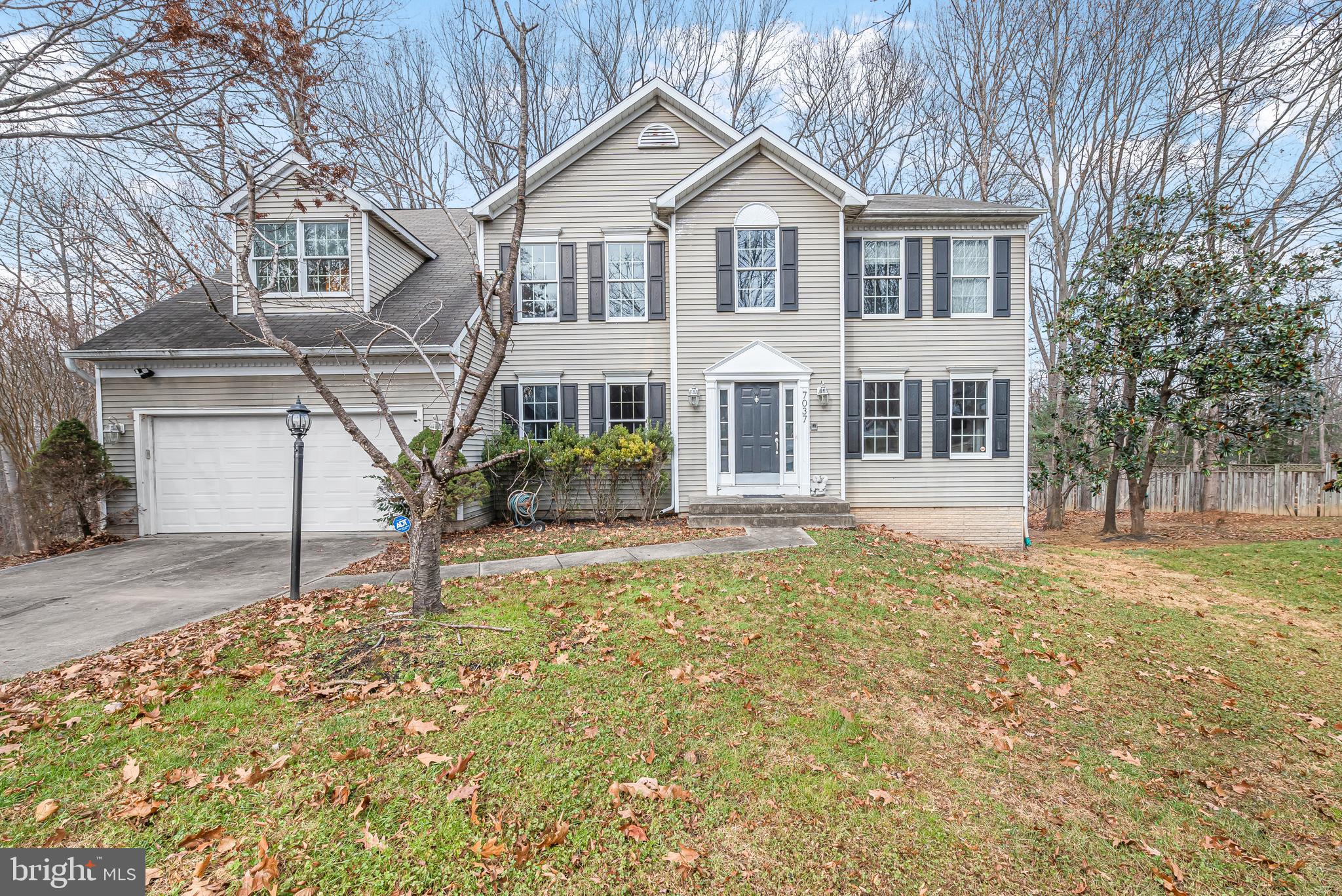 VILLAGE OF RIVER HILL - Residential