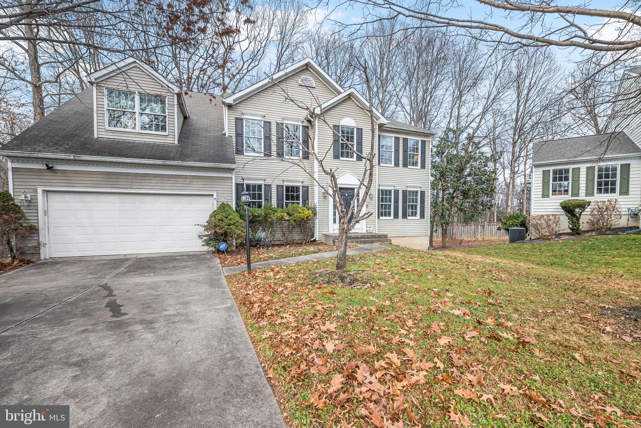 VILLAGE OF RIVER HILL - Residential