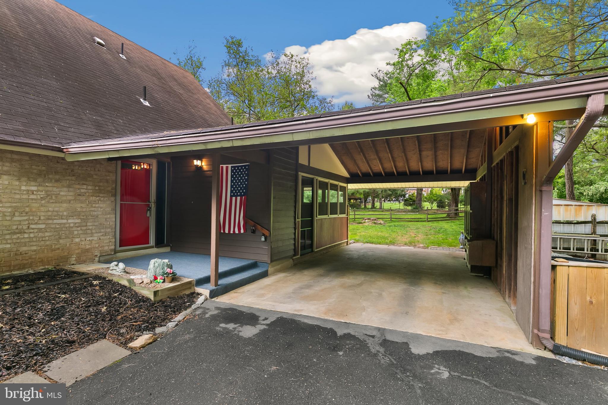 BROOKEVILLE KNOLLS - Residential
