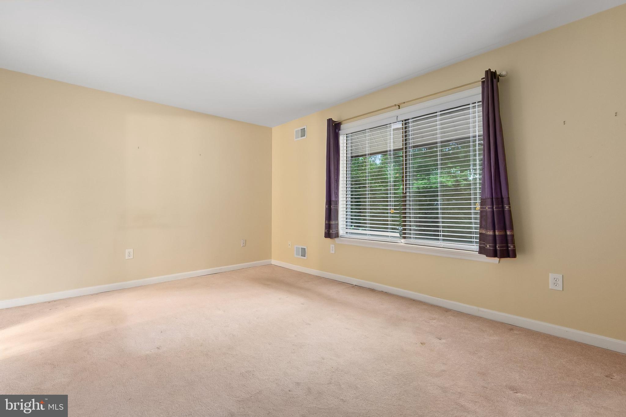 BROOKEVILLE KNOLLS - Residential