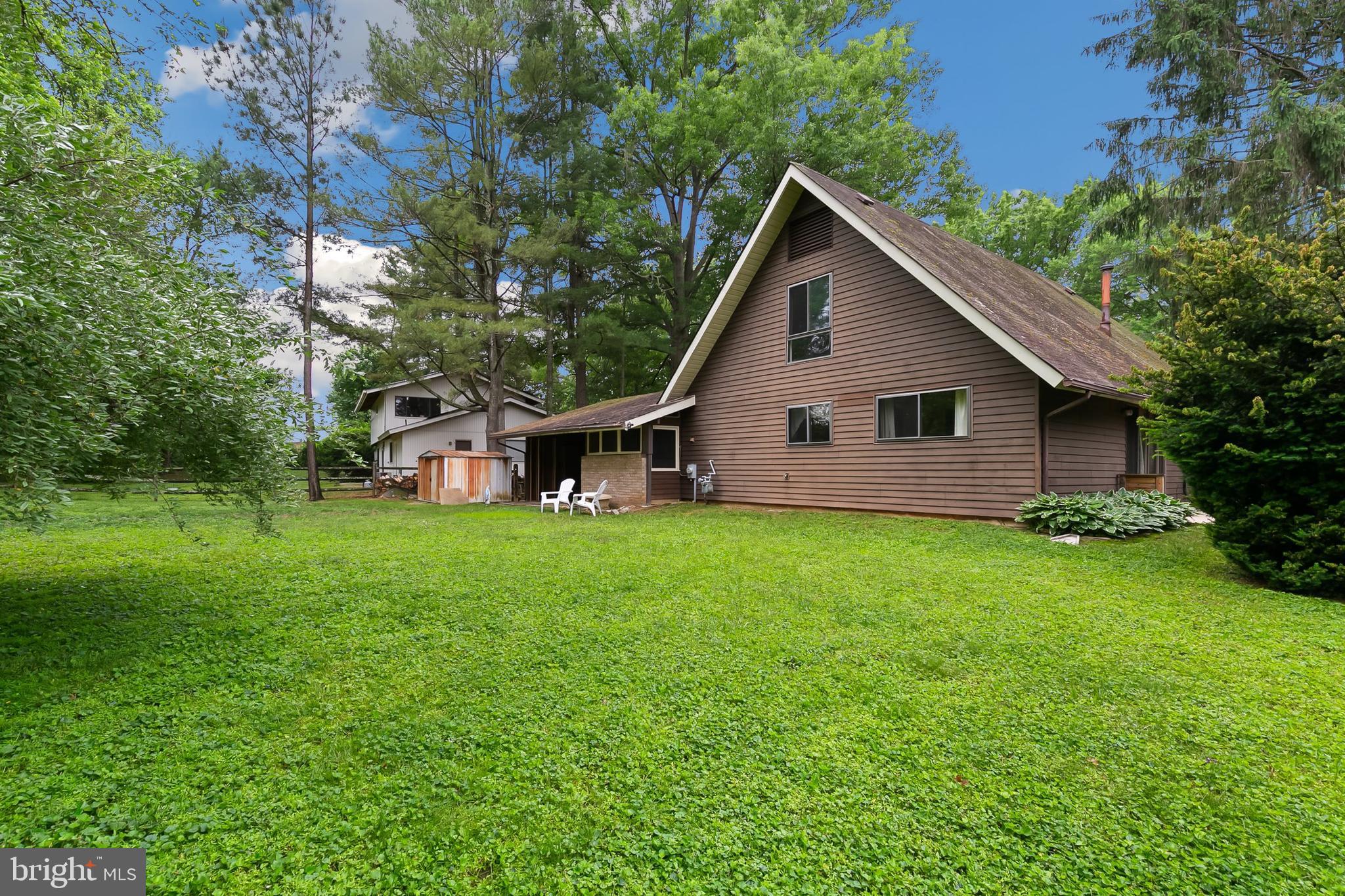 BROOKEVILLE KNOLLS - Residential