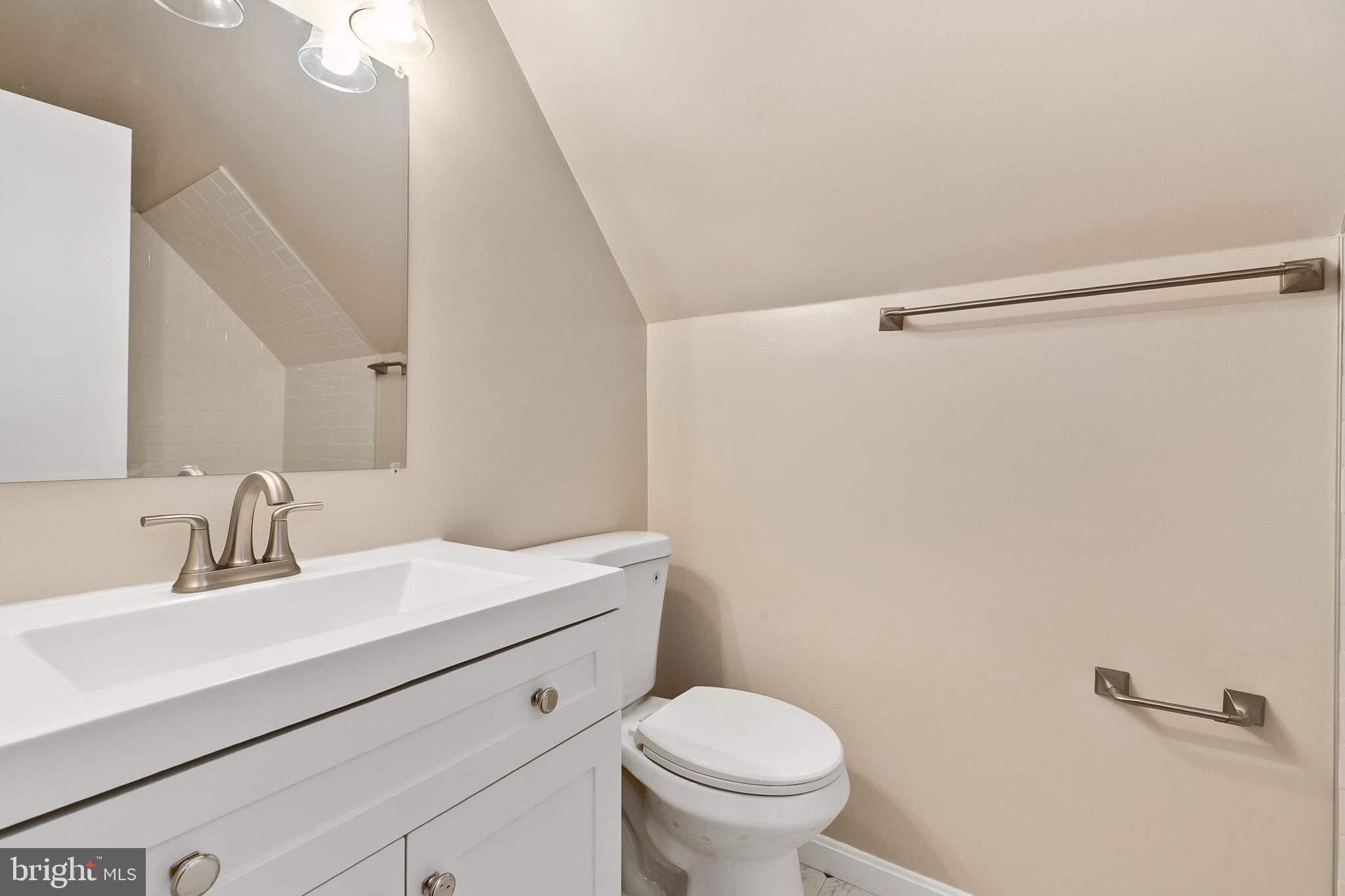 BROOKEVILLE KNOLLS - Residential