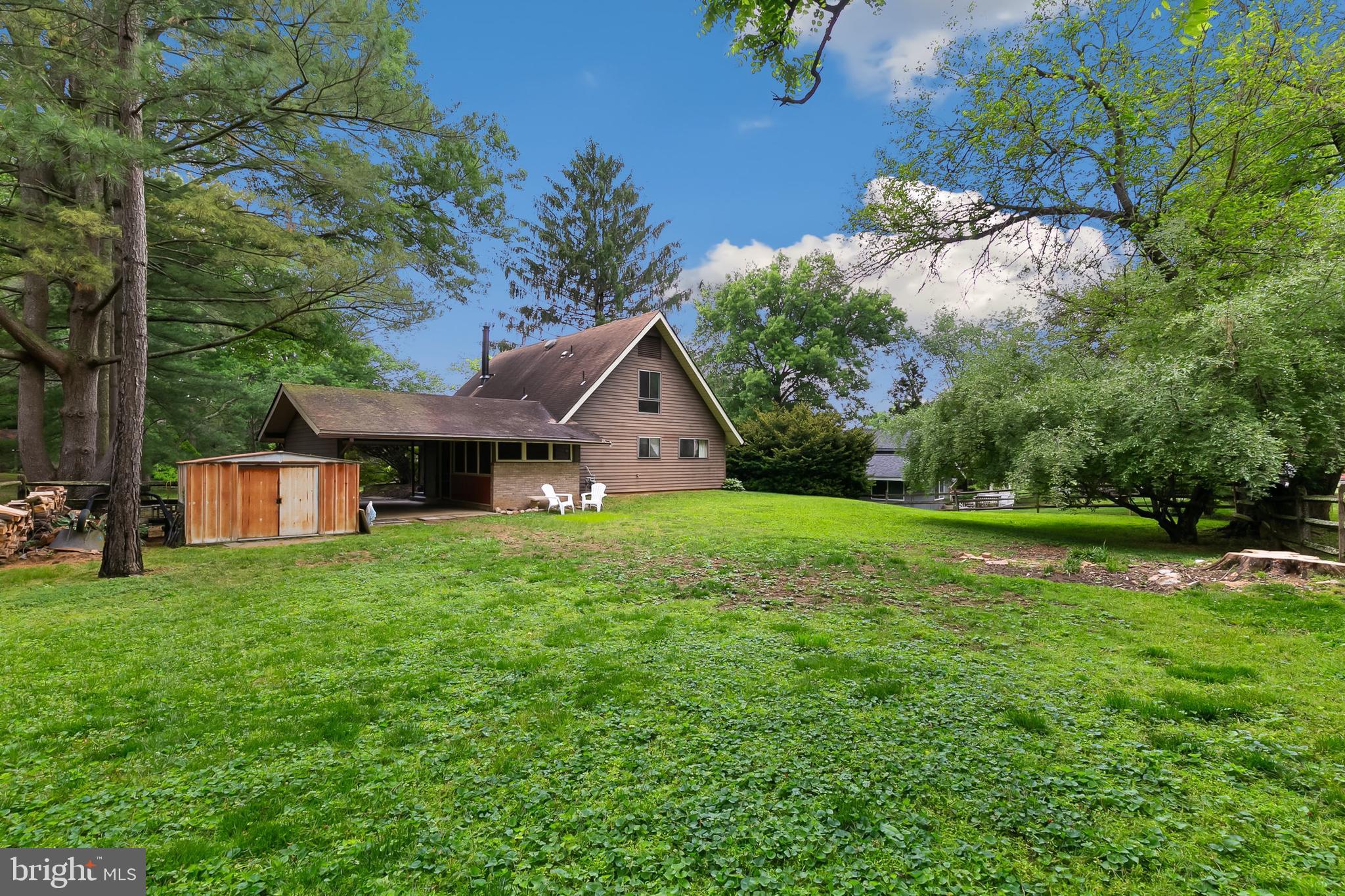 BROOKEVILLE KNOLLS - Residential