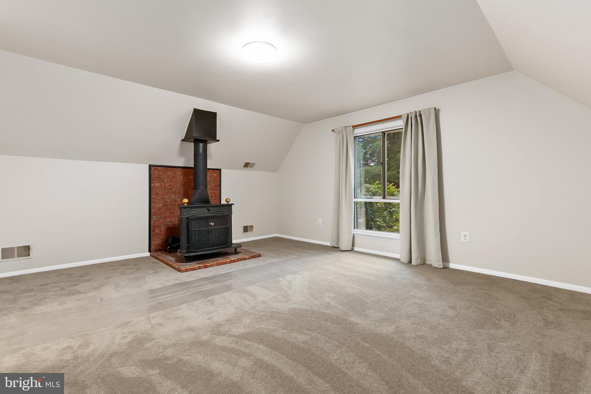 BROOKEVILLE KNOLLS - Residential