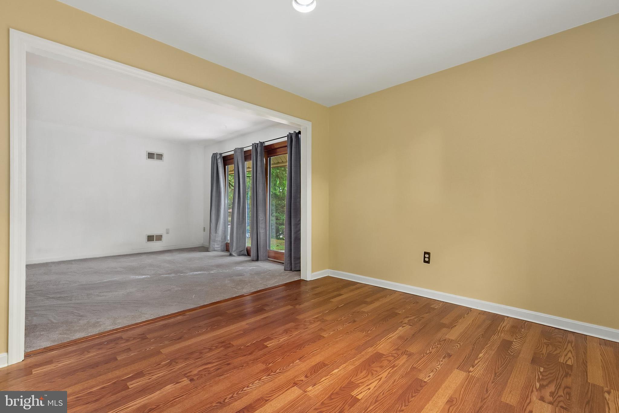 BROOKEVILLE KNOLLS - Residential