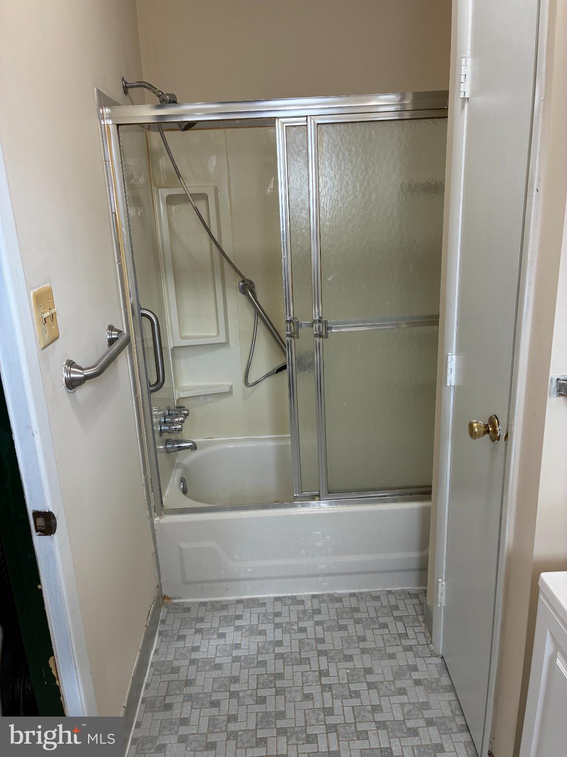 BRIDESBURG - Residential