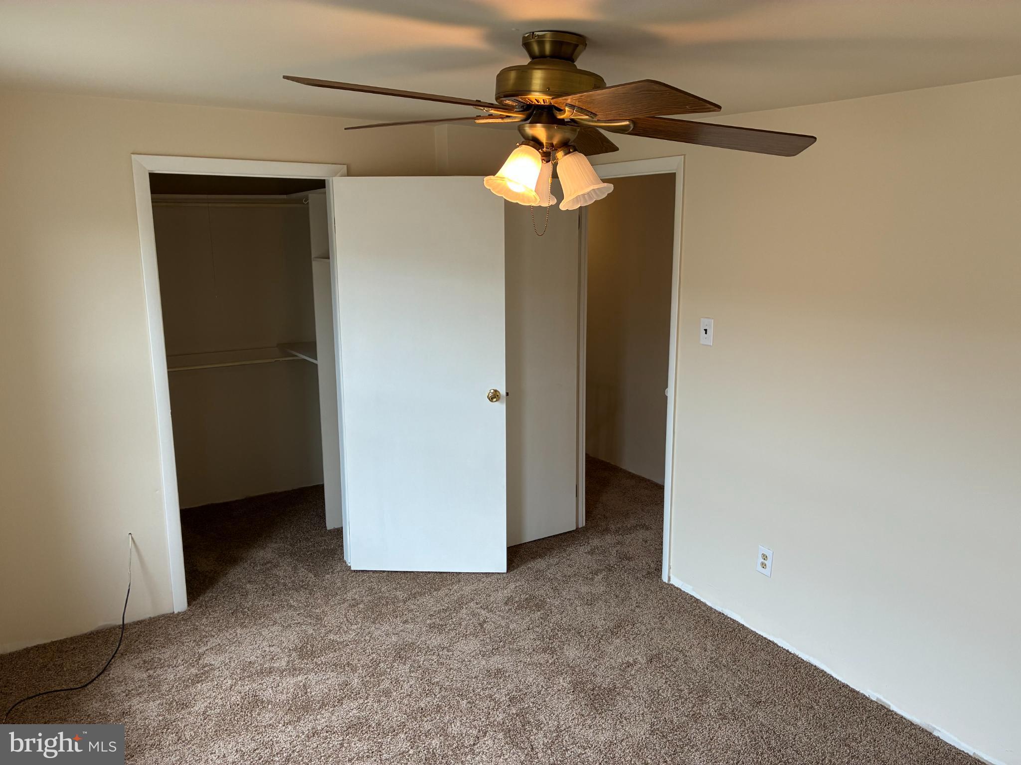 BRIDESBURG - Residential