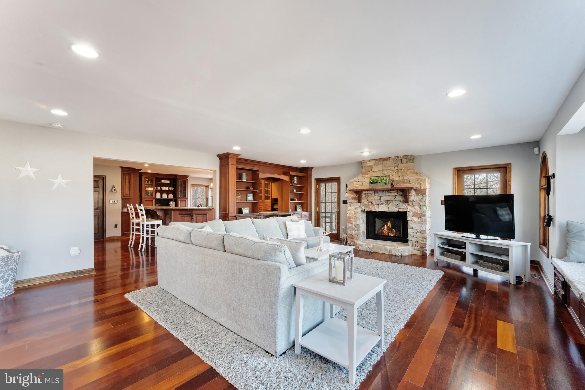 CALMES NECK ESTATES - Residential