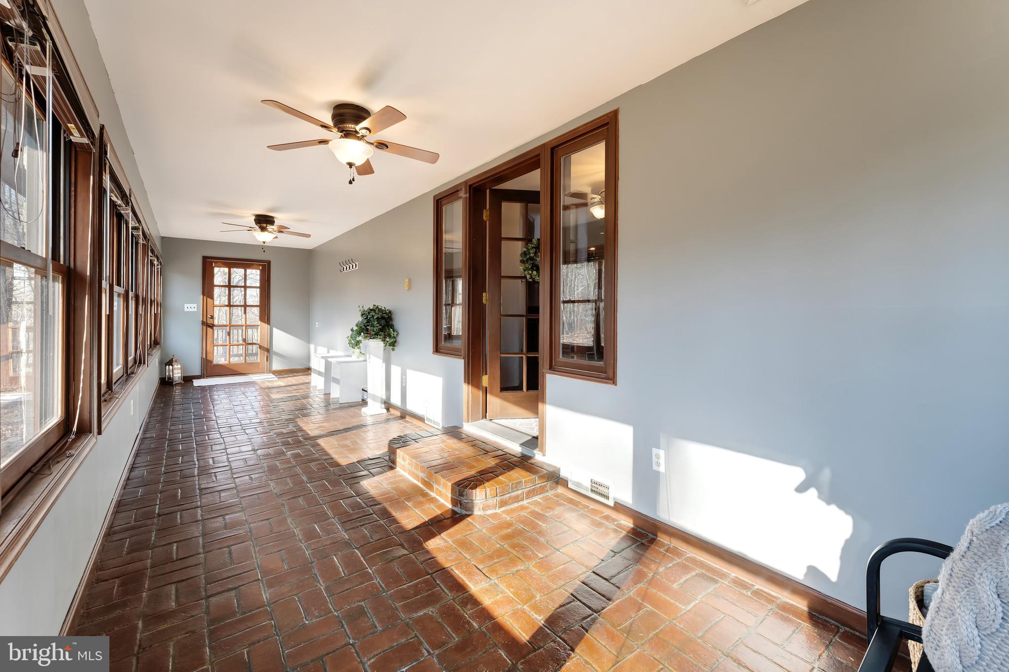 CALMES NECK ESTATES - Residential