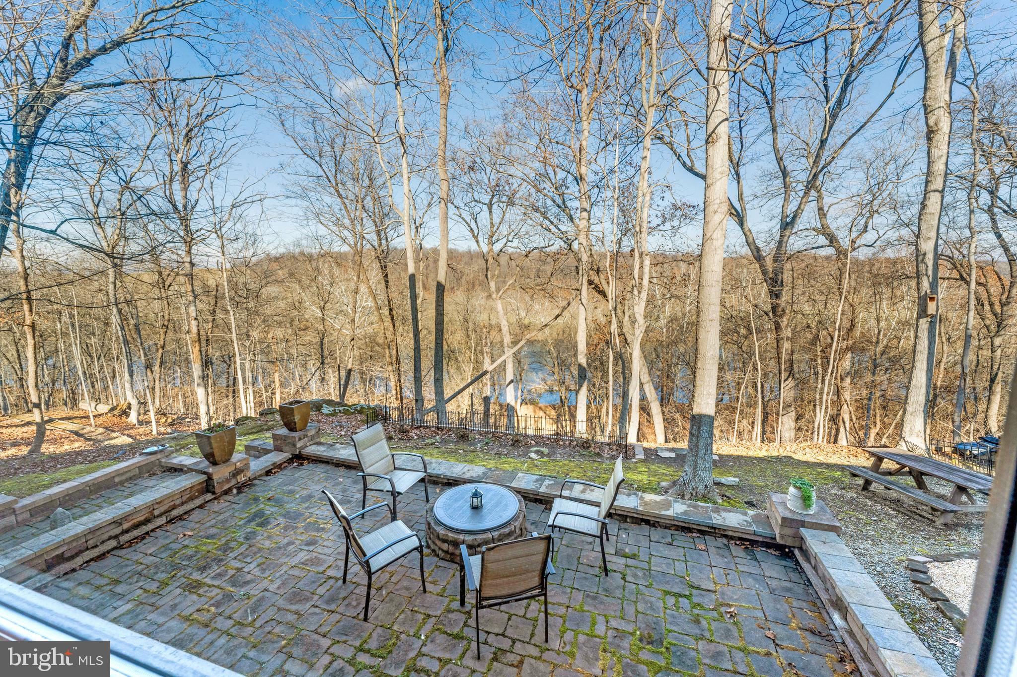 CALMES NECK ESTATES - Residential