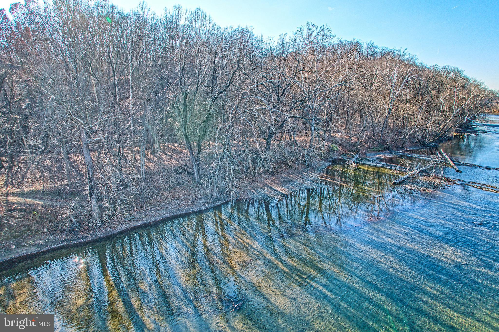 CALMES NECK ESTATES - Residential