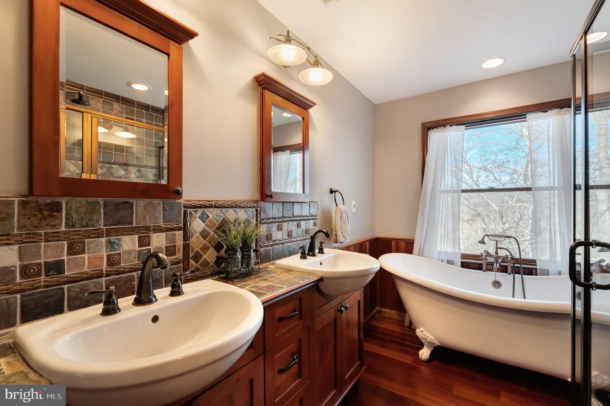 CALMES NECK ESTATES - Residential