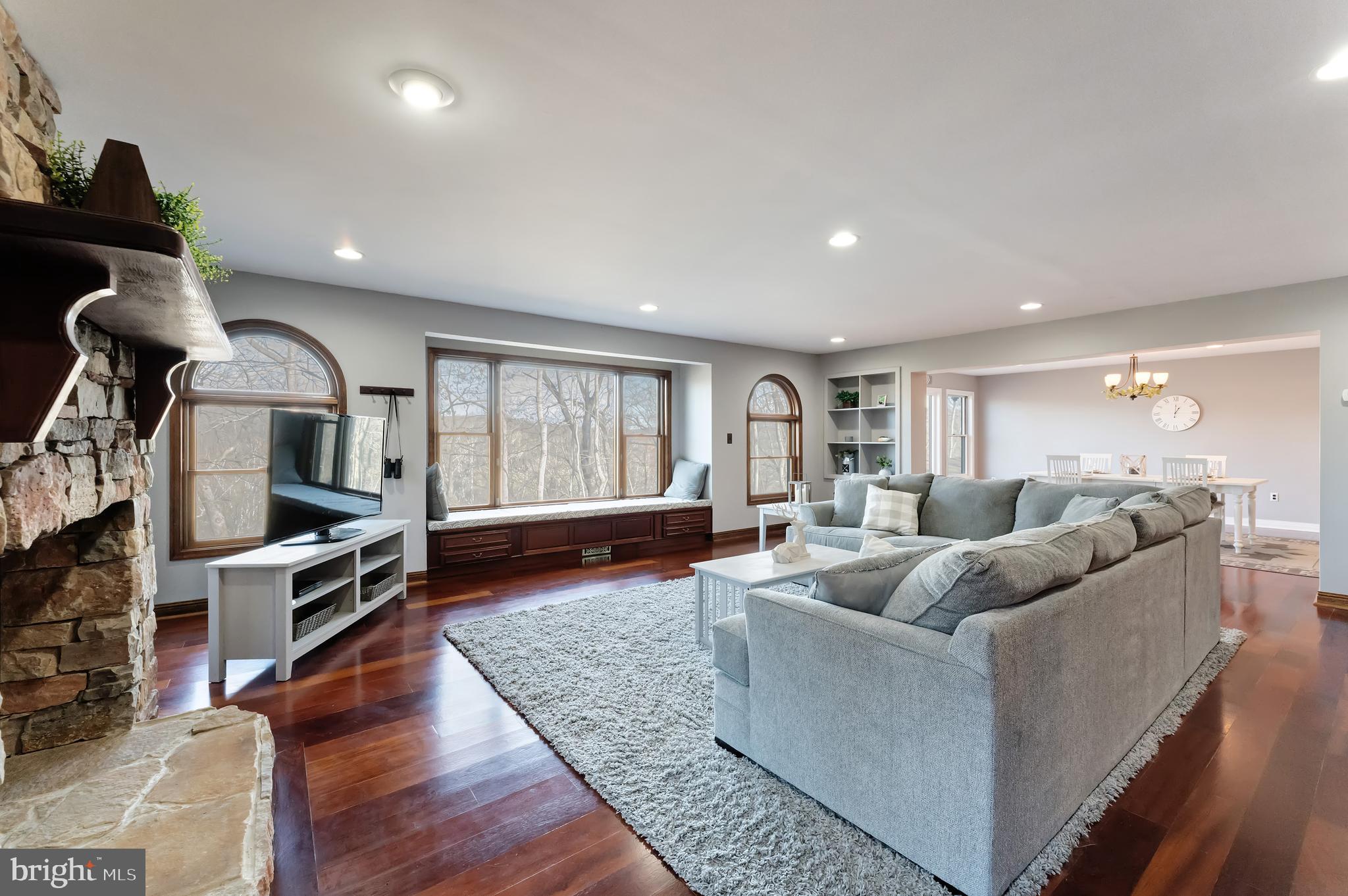 CALMES NECK ESTATES - Residential