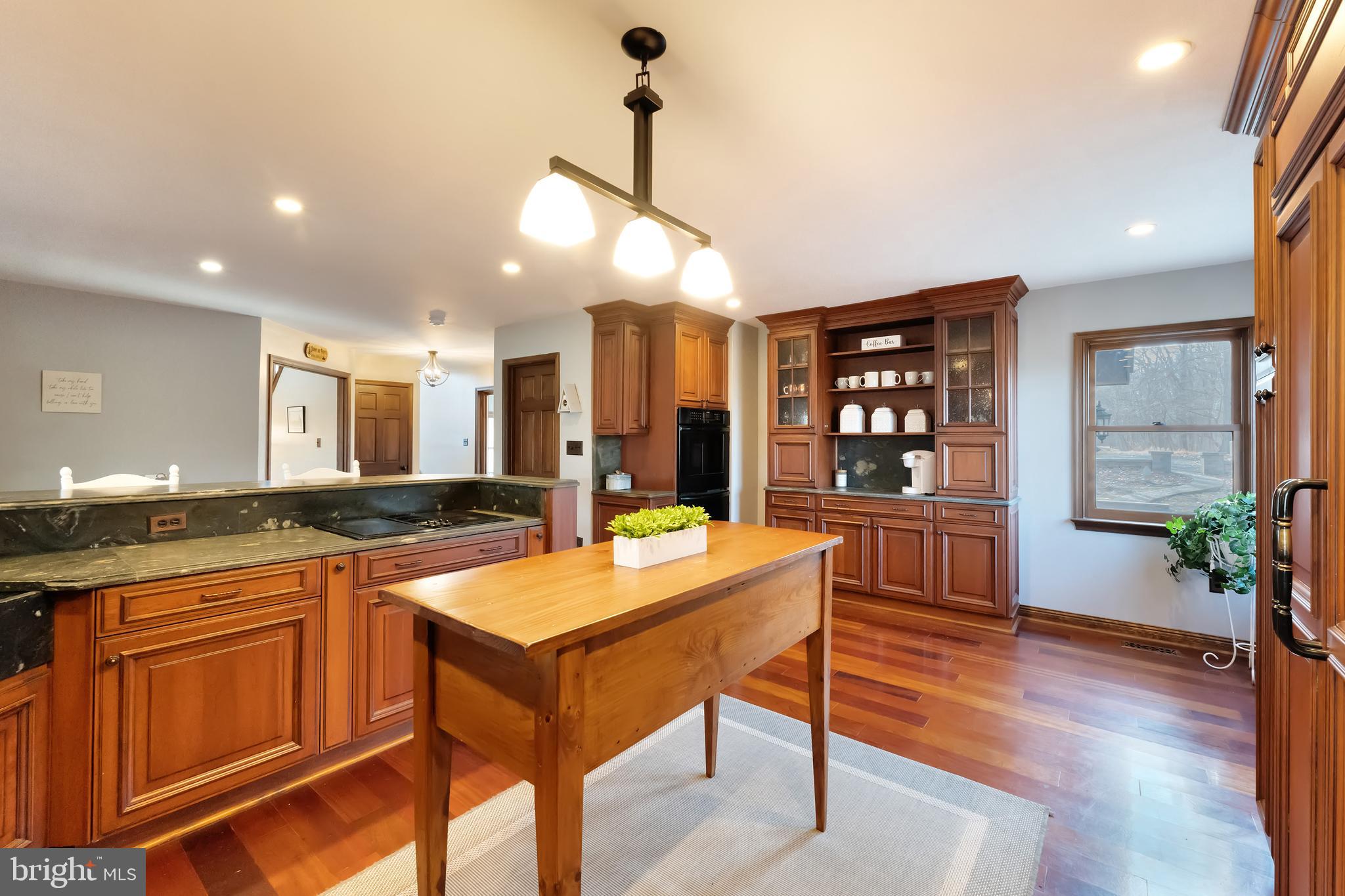 CALMES NECK ESTATES - Residential