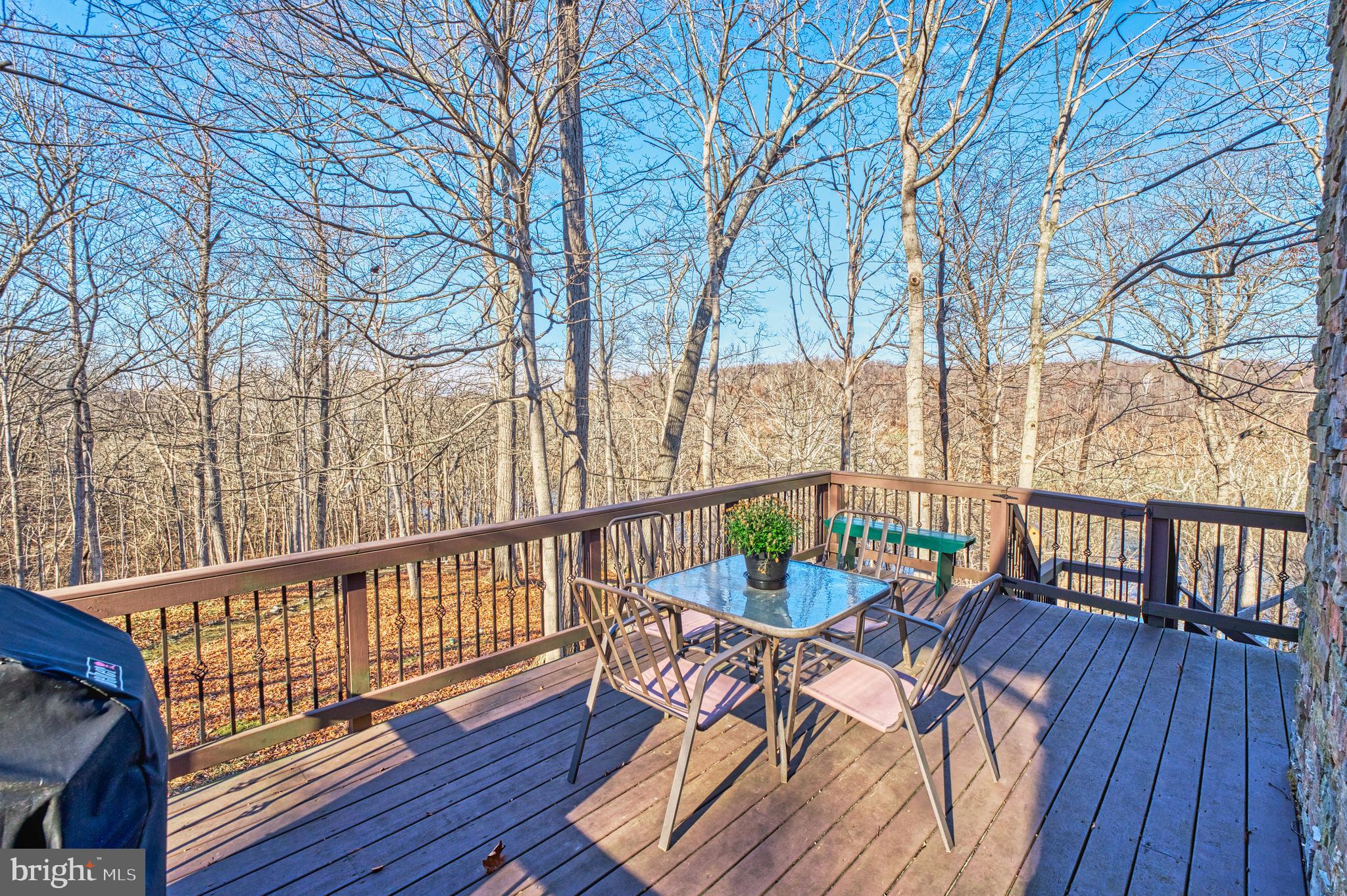 CALMES NECK ESTATES - Residential