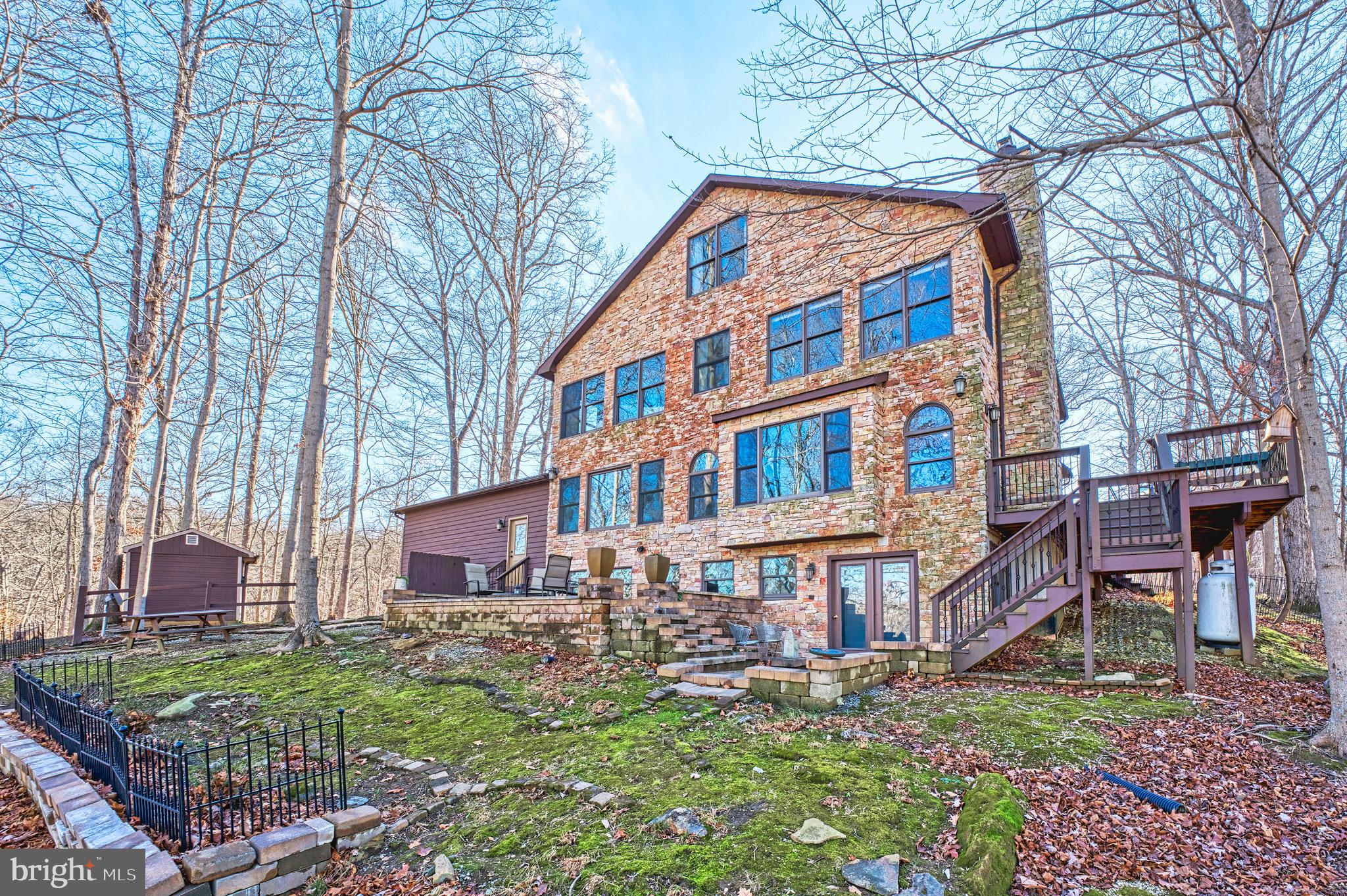 CALMES NECK ESTATES - Residential