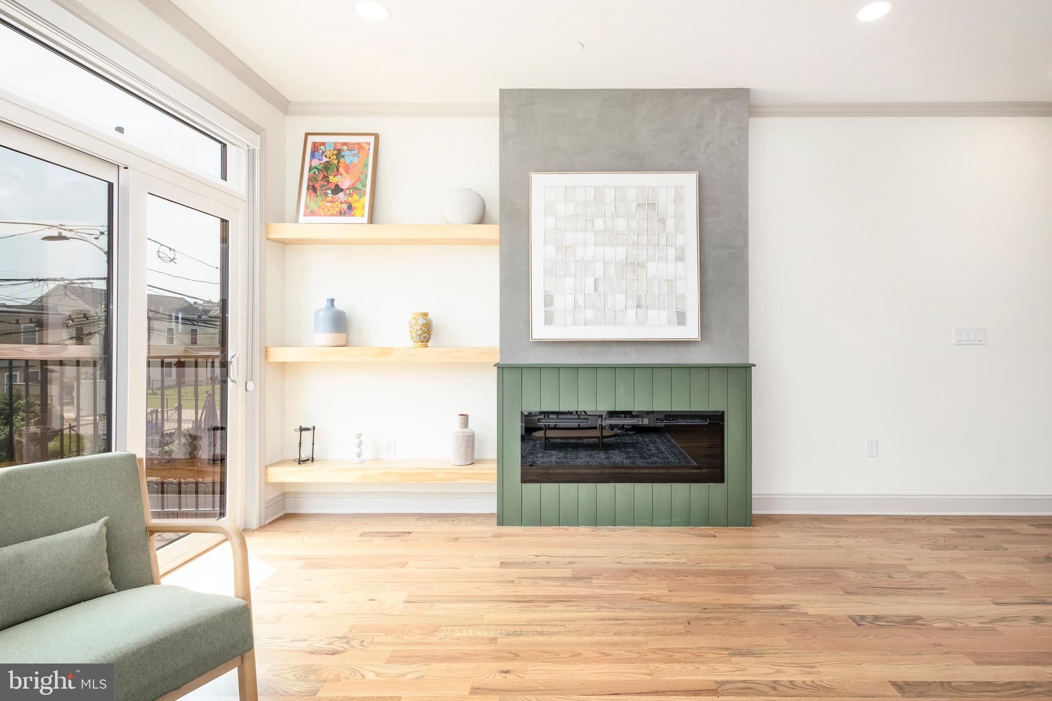 3116 CLIFFORD STREET B