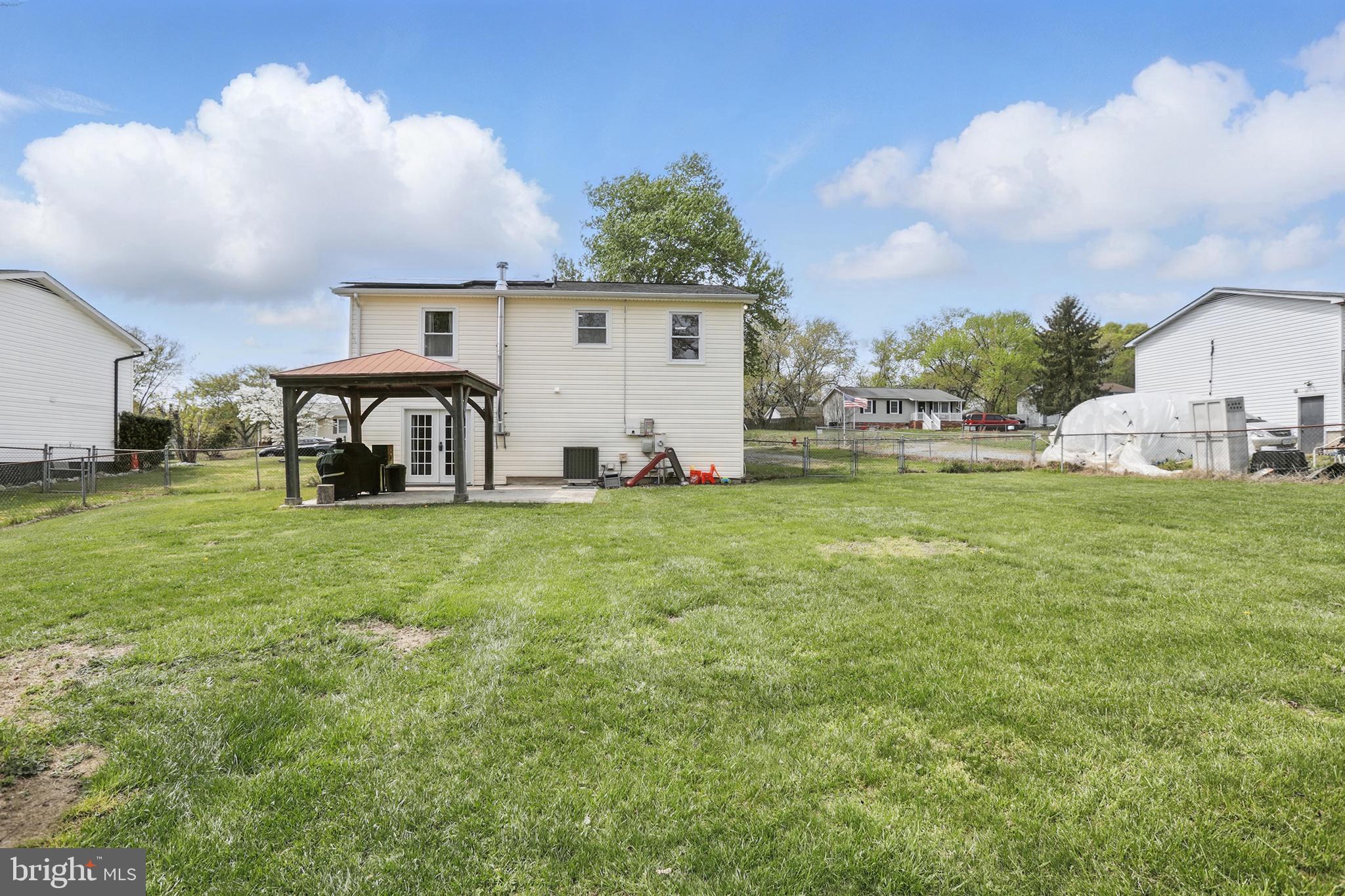 MILL GARDEN - Residential