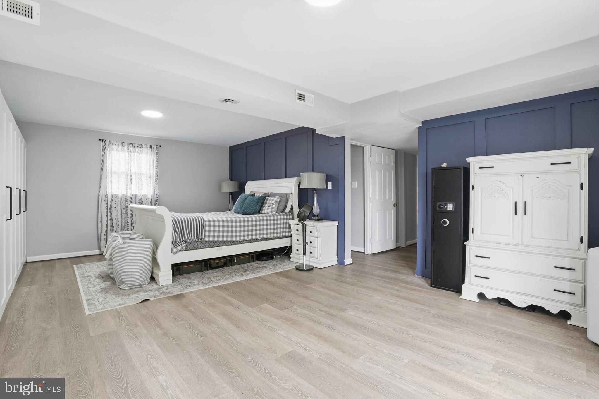 MILL GARDEN - Residential