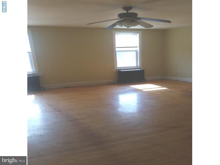 PORT RICHMOND - Commercial Sale