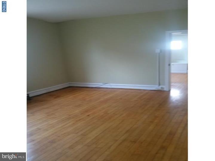 PORT RICHMOND - Commercial Sale