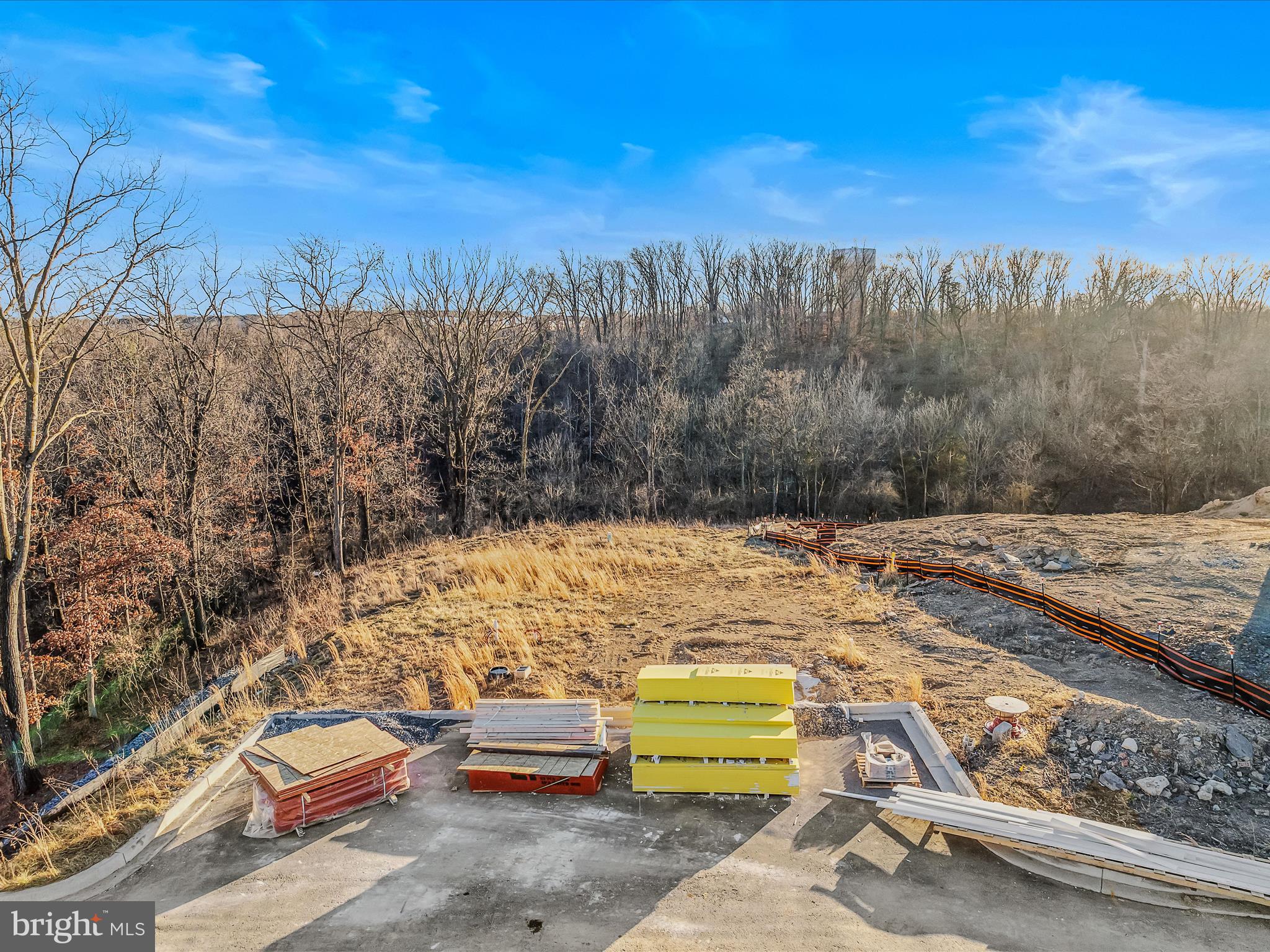 COLD SPRING RUN - Land