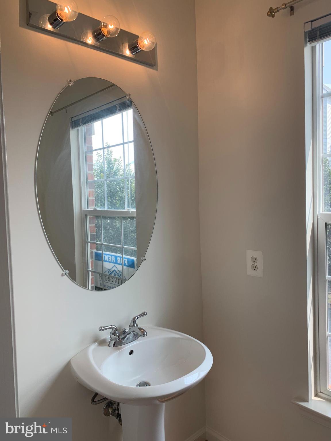 VILLAGE AT TOWN CENTER - Residential Lease